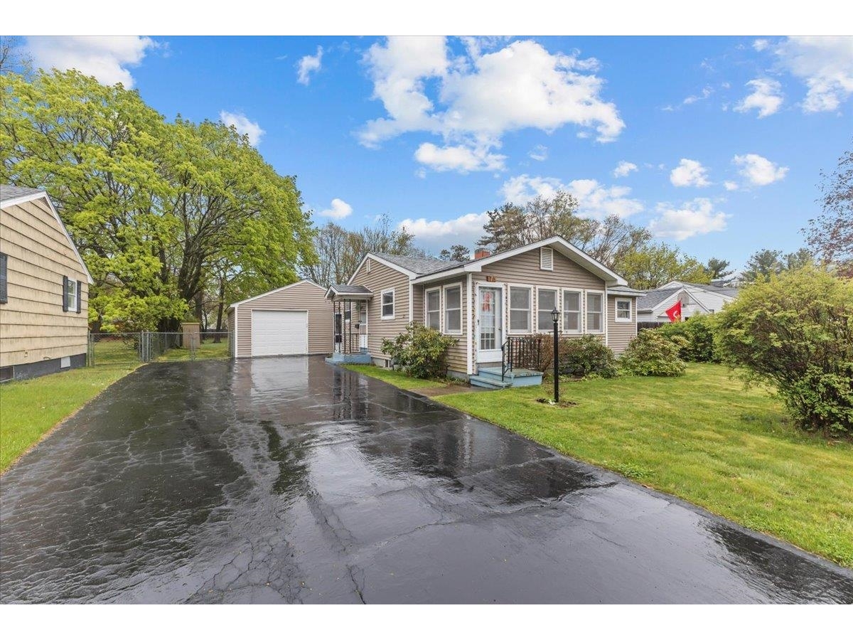 173 Tracy Drive, Burlington