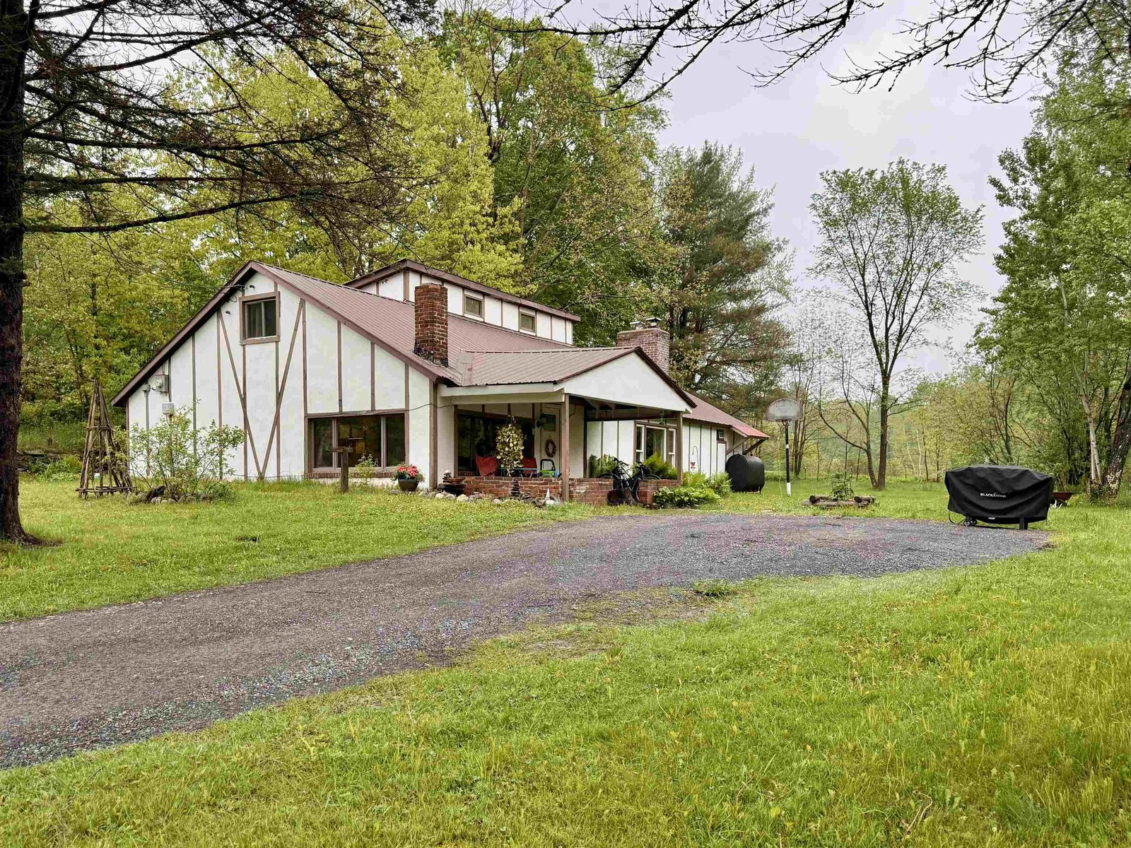 8 Kilburn Lane, Westford