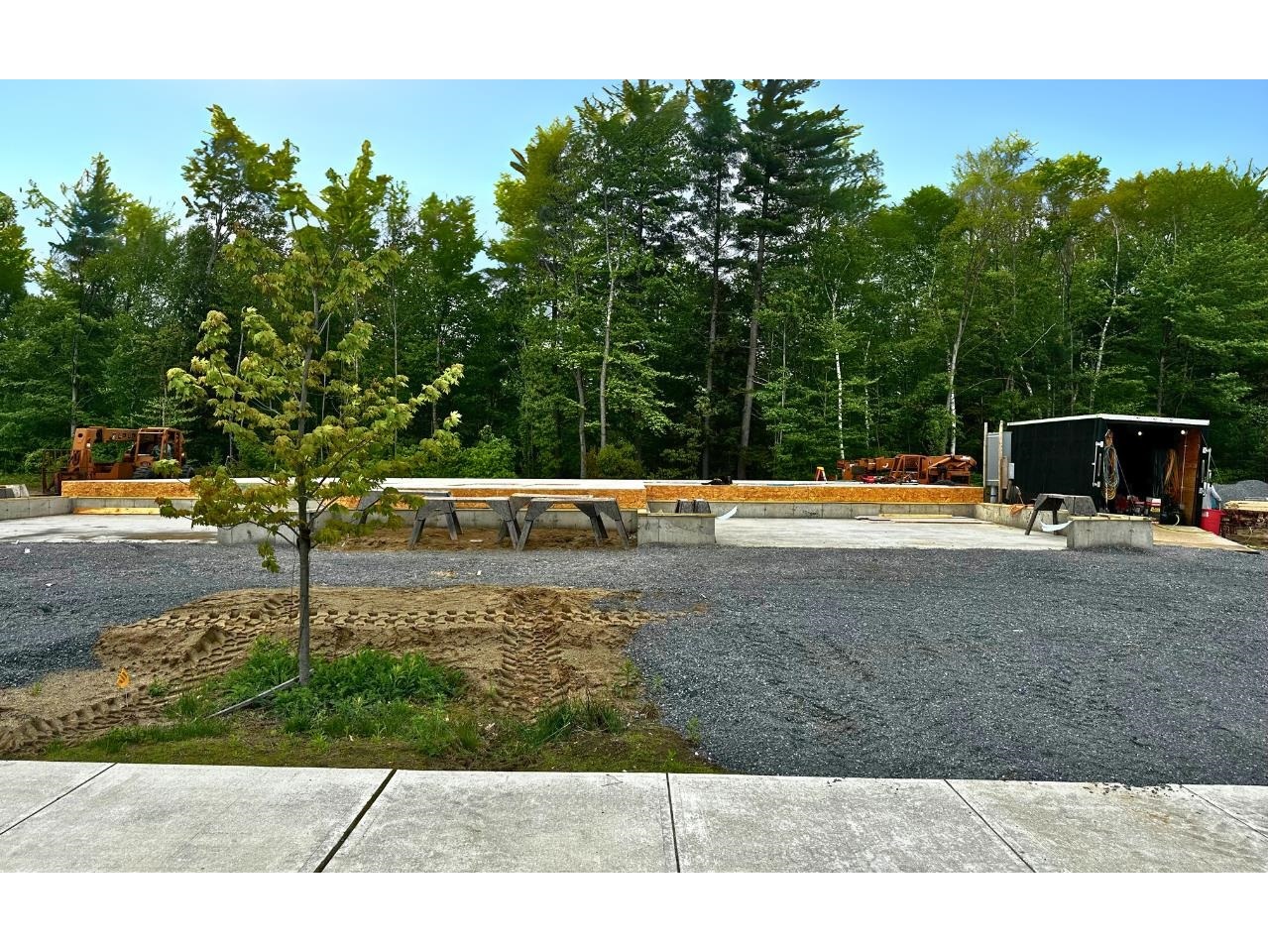 122 Greenbrook Circle, Milton