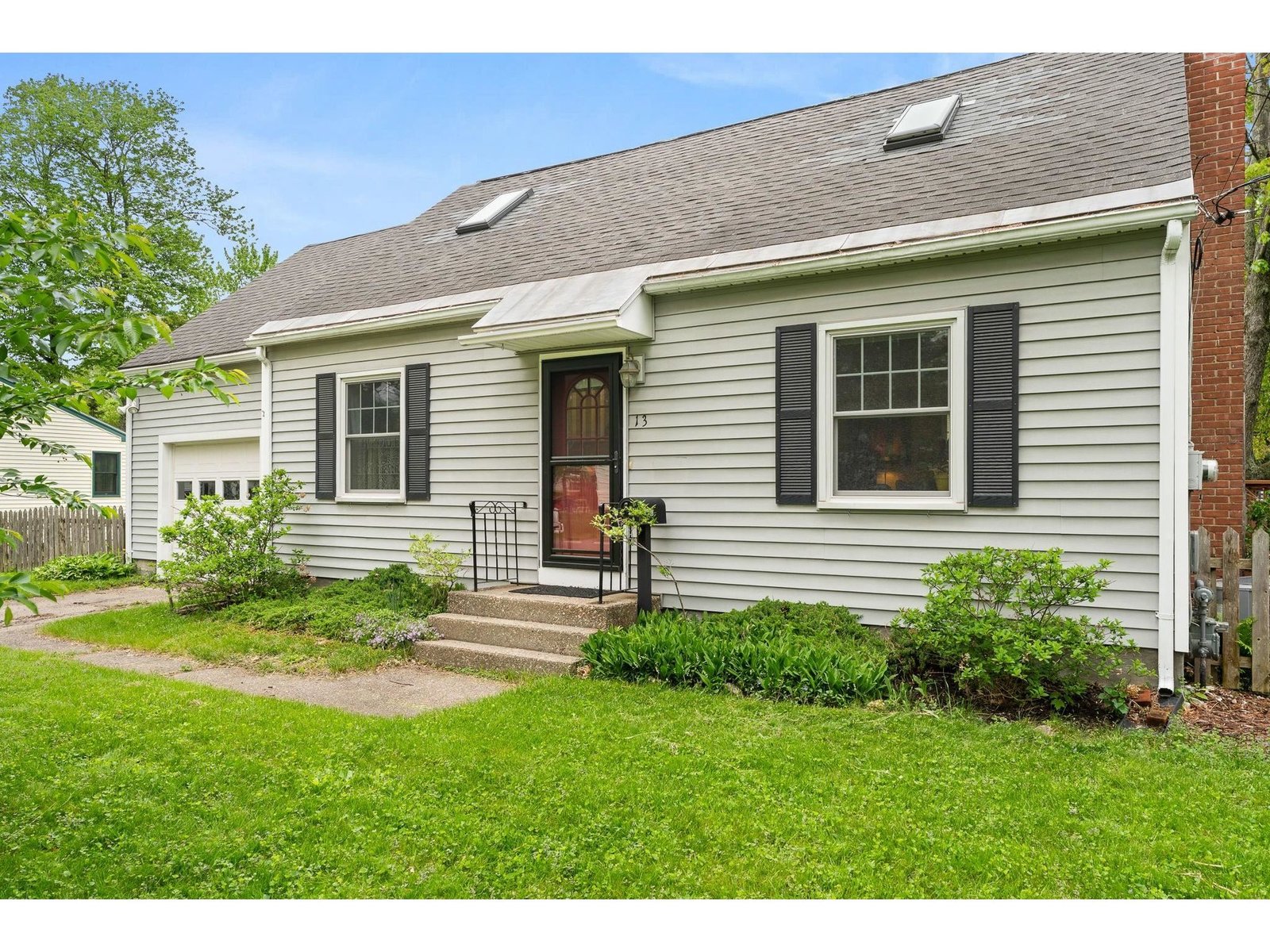 13 Iroquois Avenue, Essex Junction