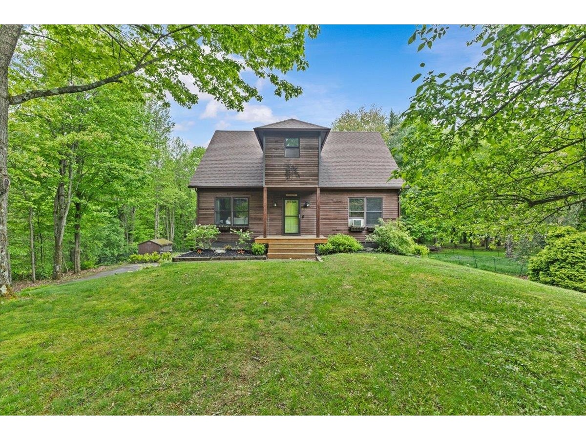 100 Maplewood Avenue, Milton