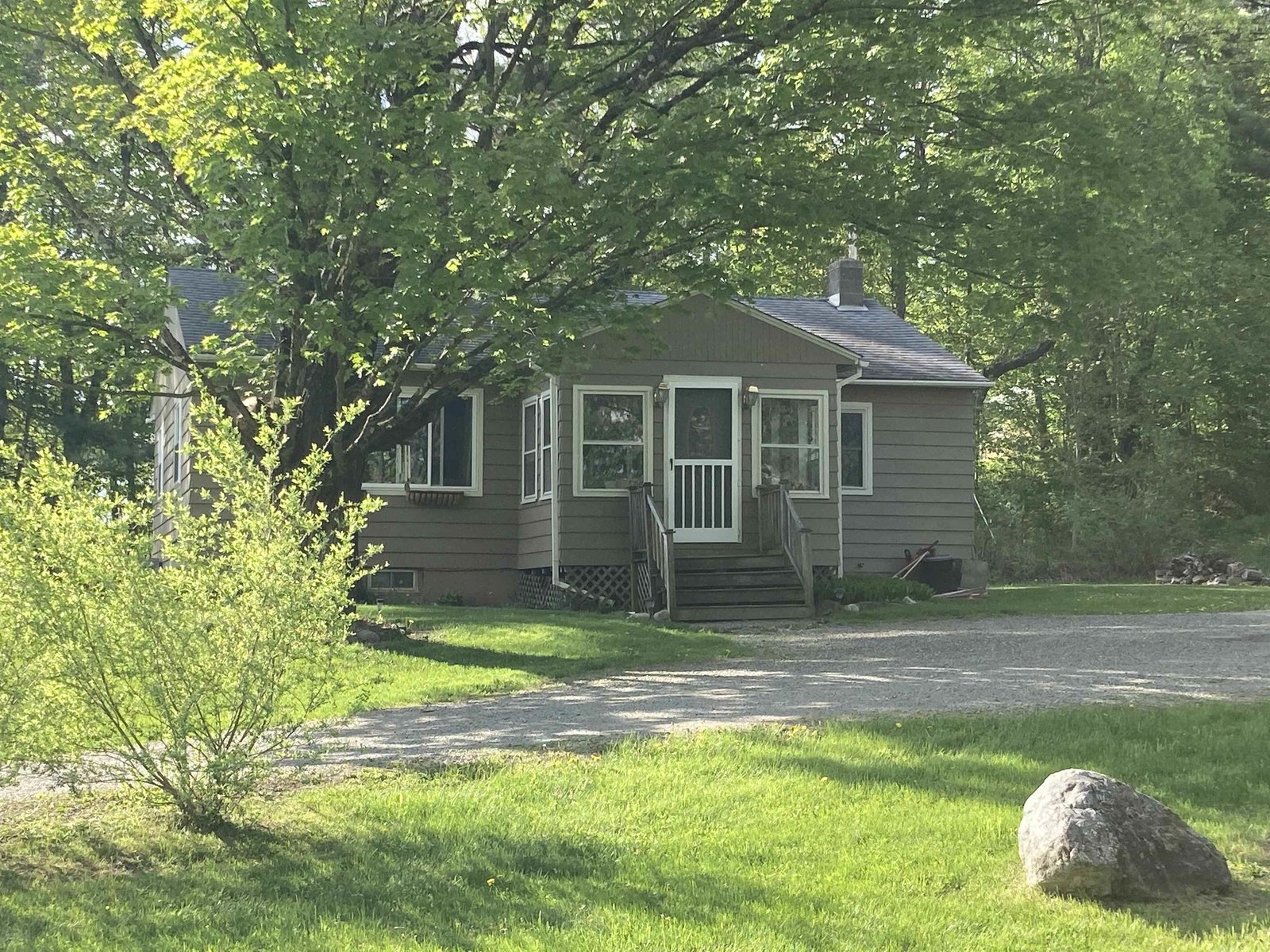 261 VT 15 E Road, Hyde Park