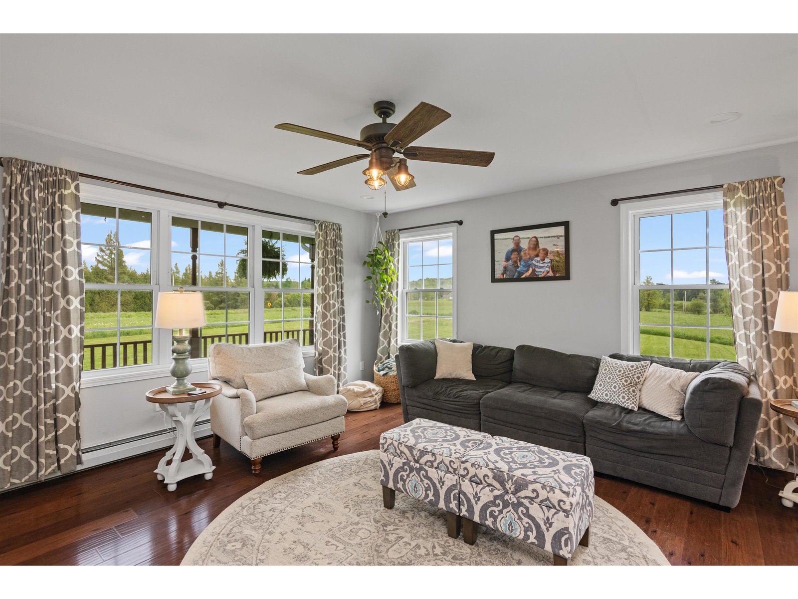 6 Pheasant Run Road, Fairfax