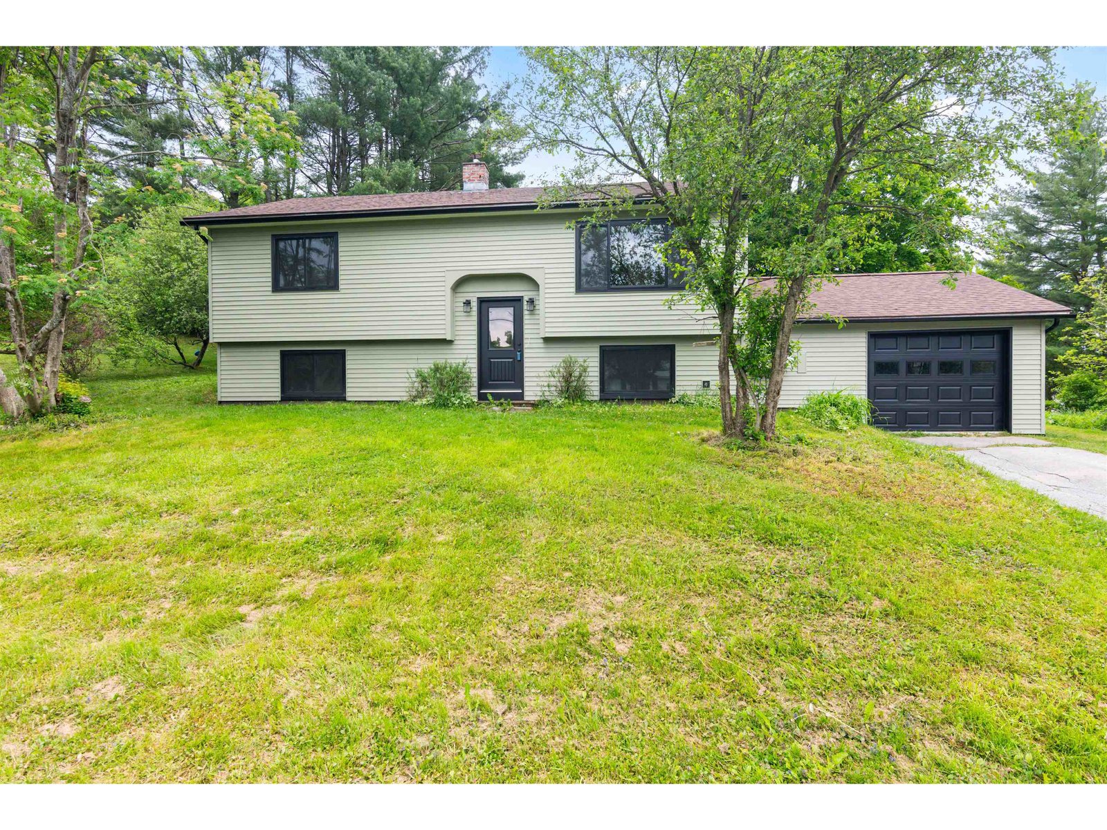 15 Spring Hollow Lane, Barre Town