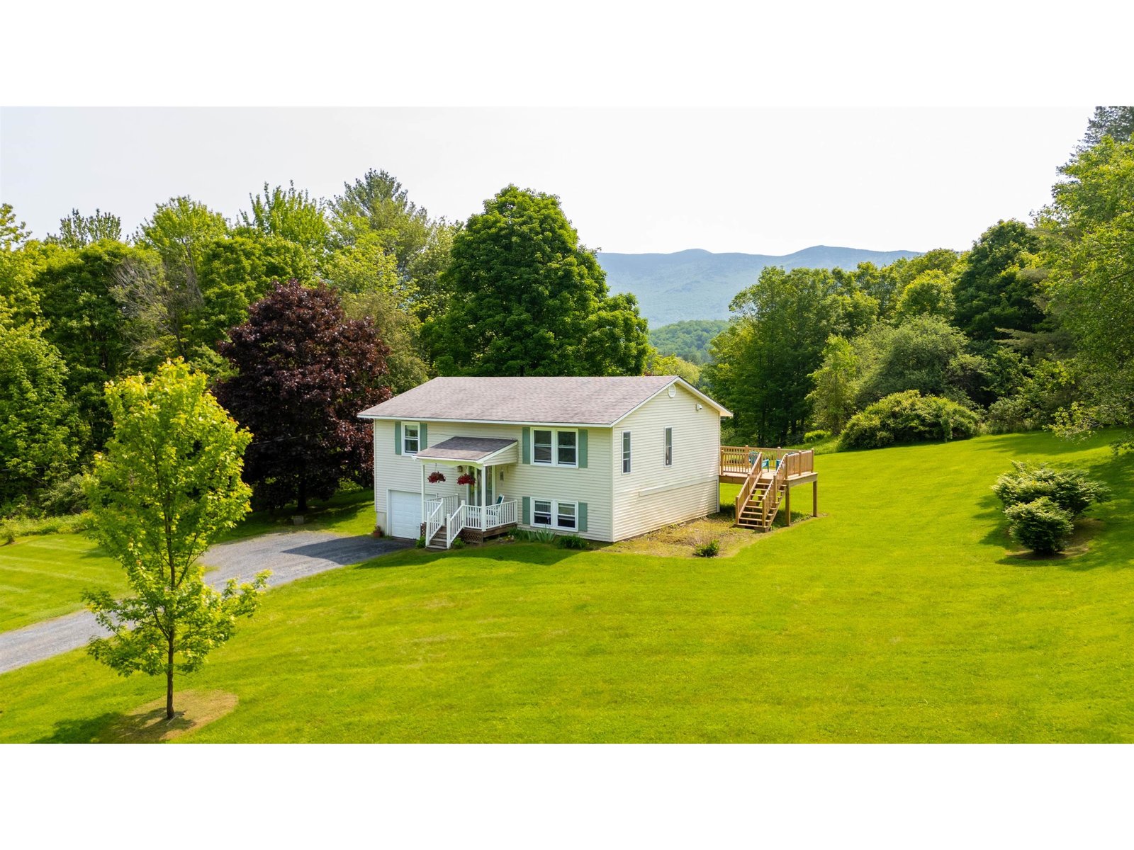 51 Vista Drive, Waterbury
