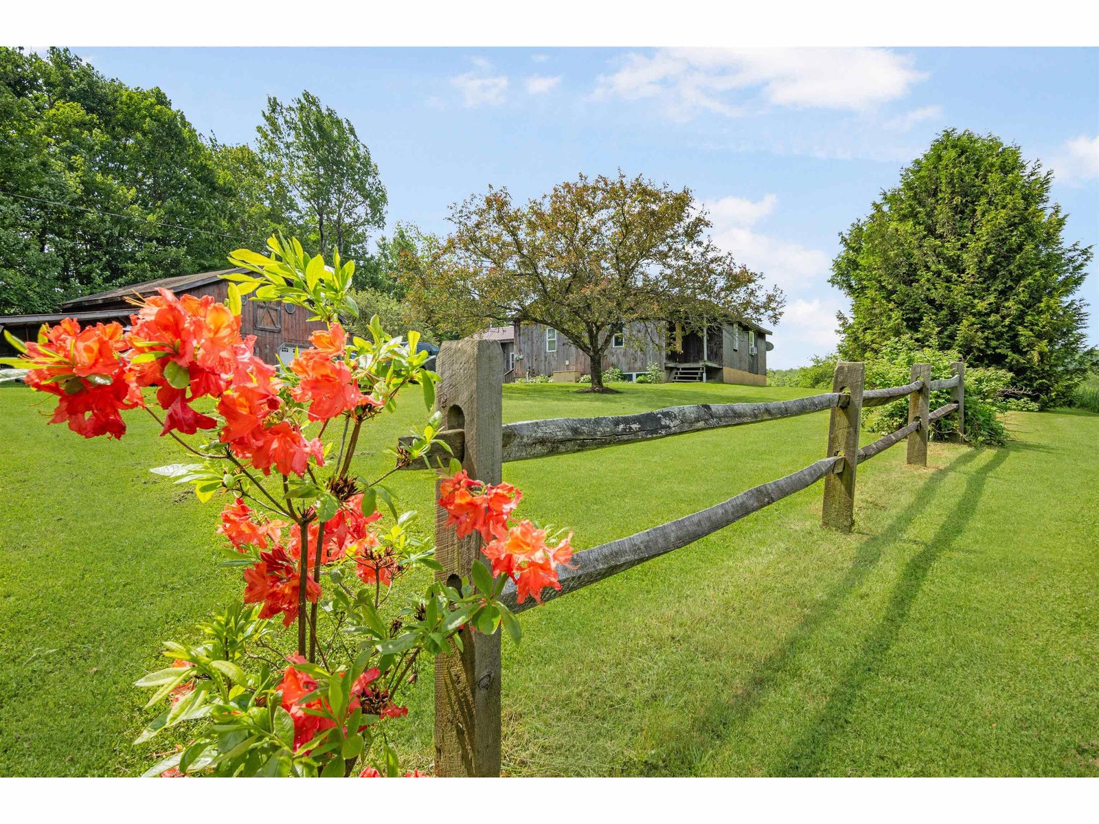 1329 W Hill Road, Craftsbury
