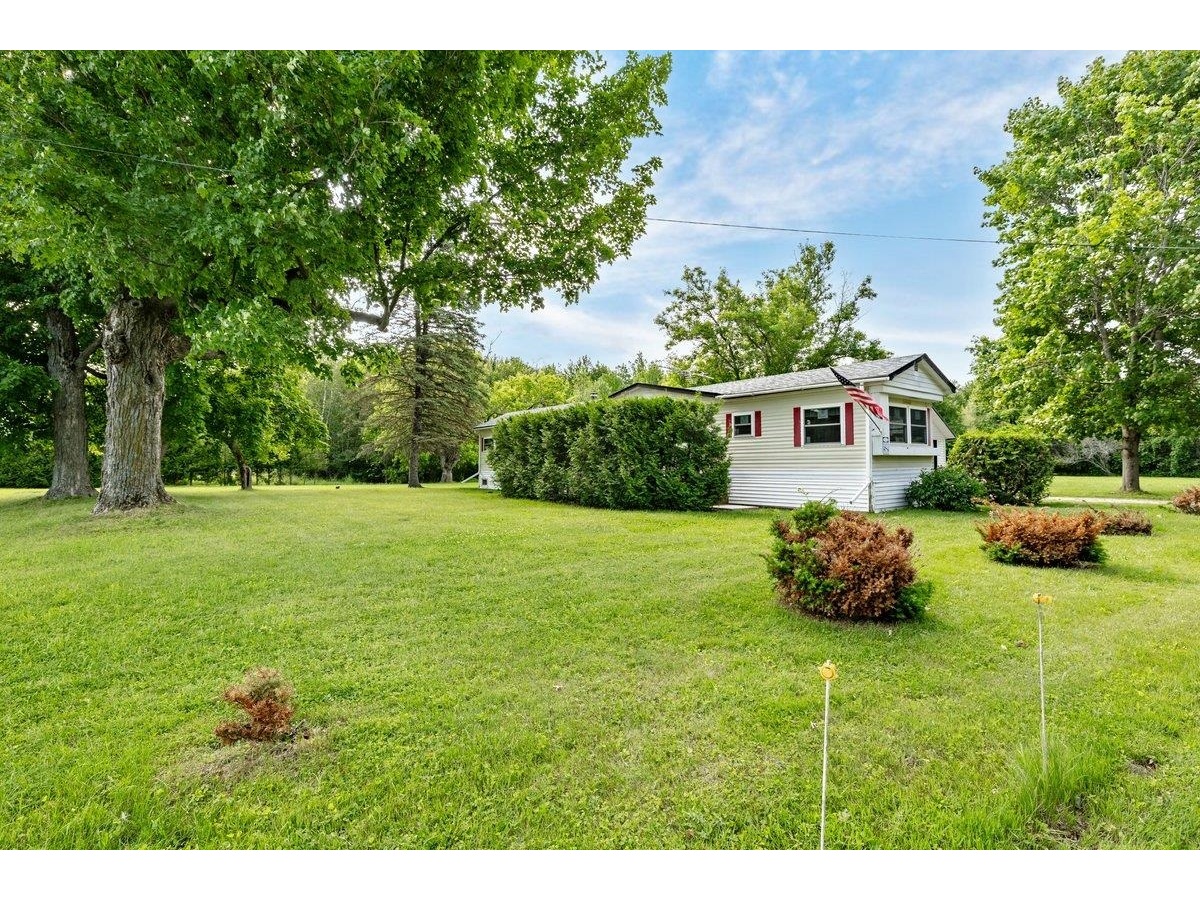 961 Truck Route, Alburgh