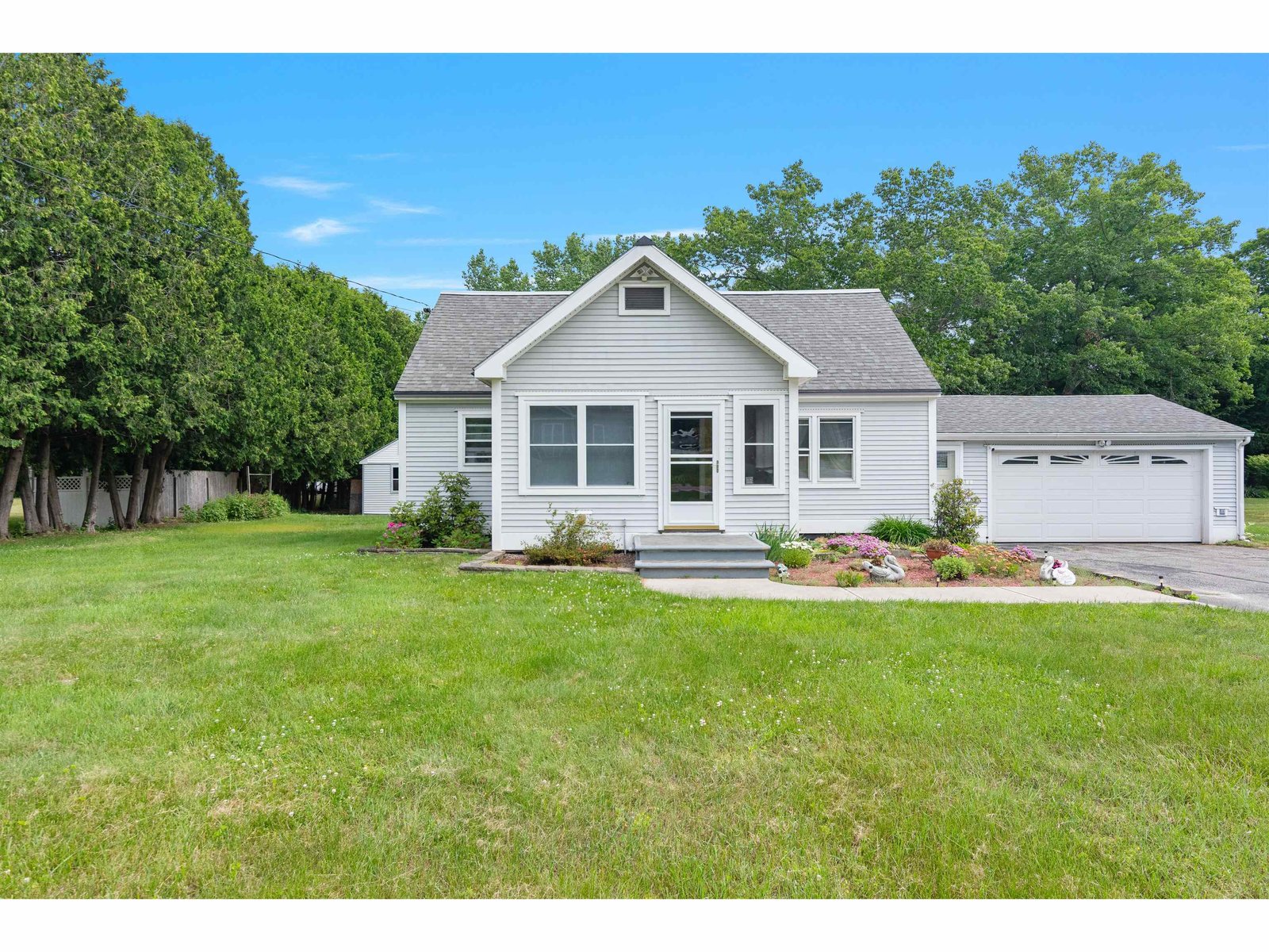 1195 Bay Road, Colchester