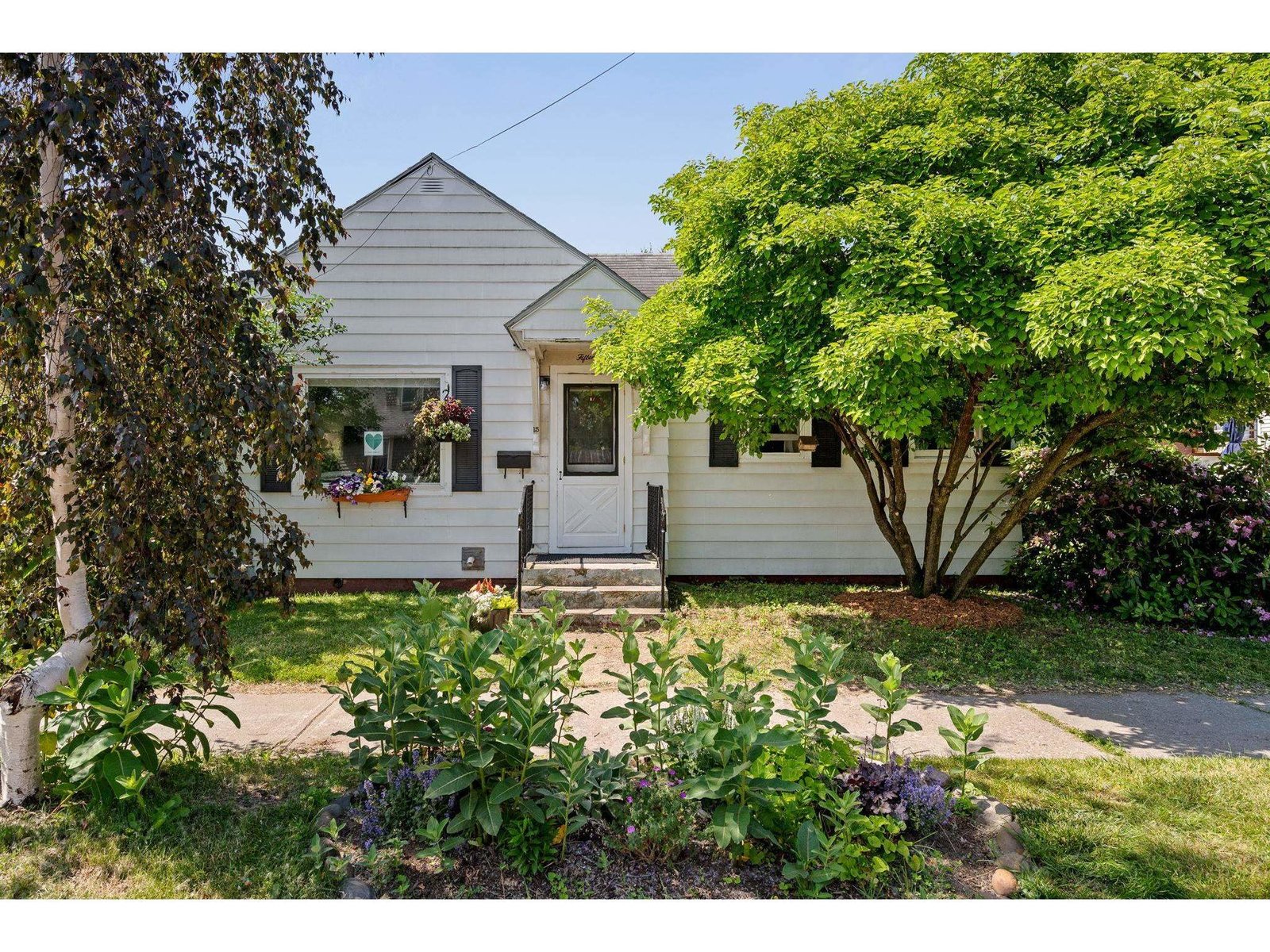 15 Oak Street, Burlington