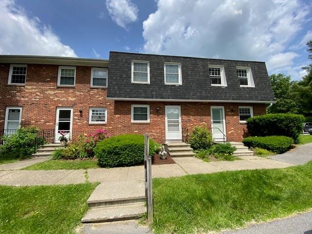 11 Sugartree Lane, Essex Junction