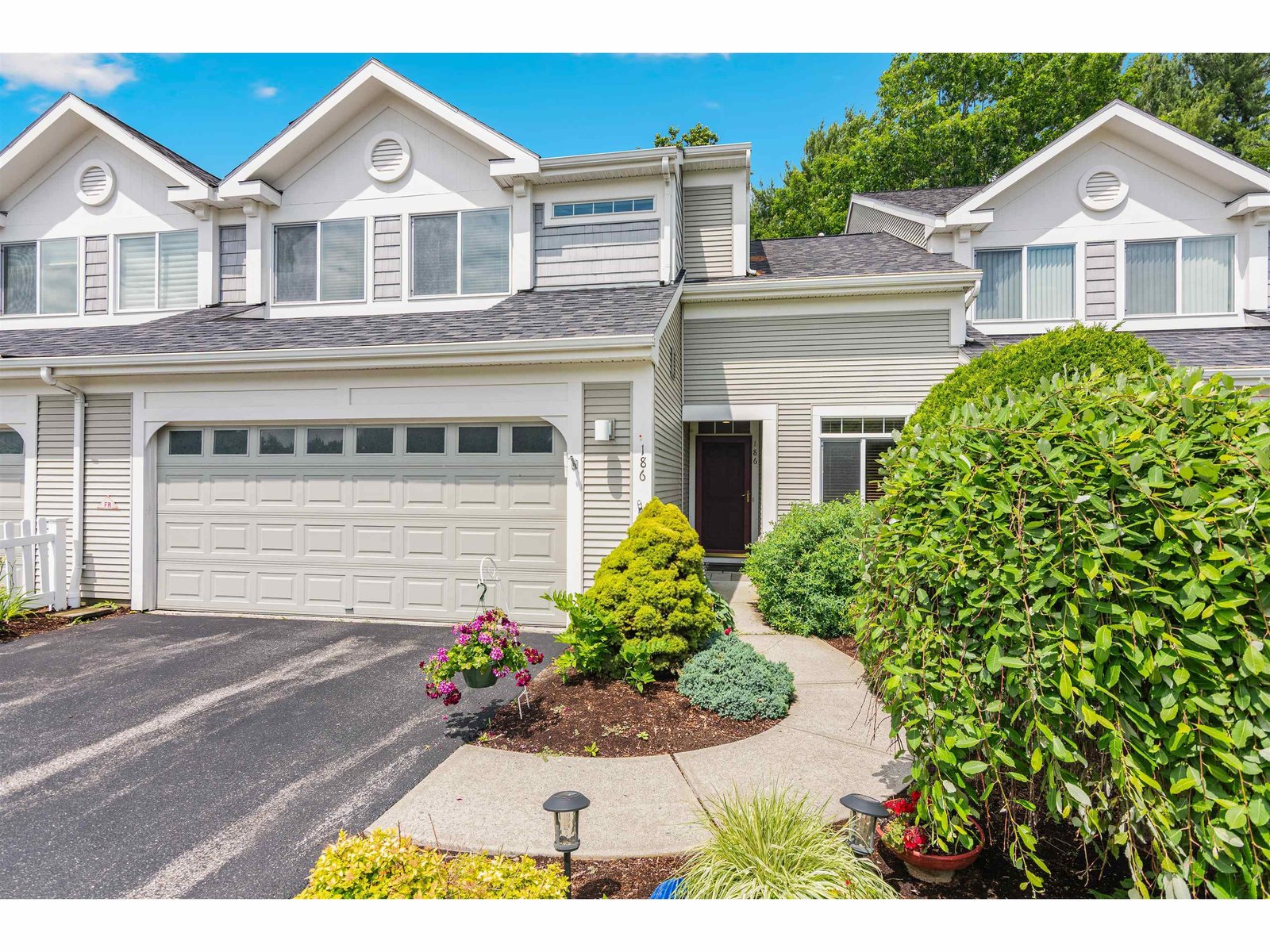 186 Hummingbird Lane, South Burlington