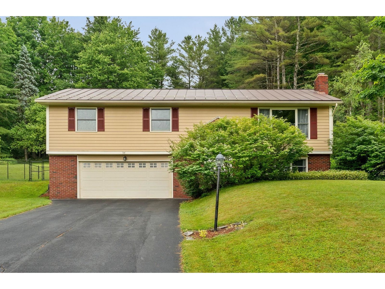 34 Deerfield Drive, Montpelier