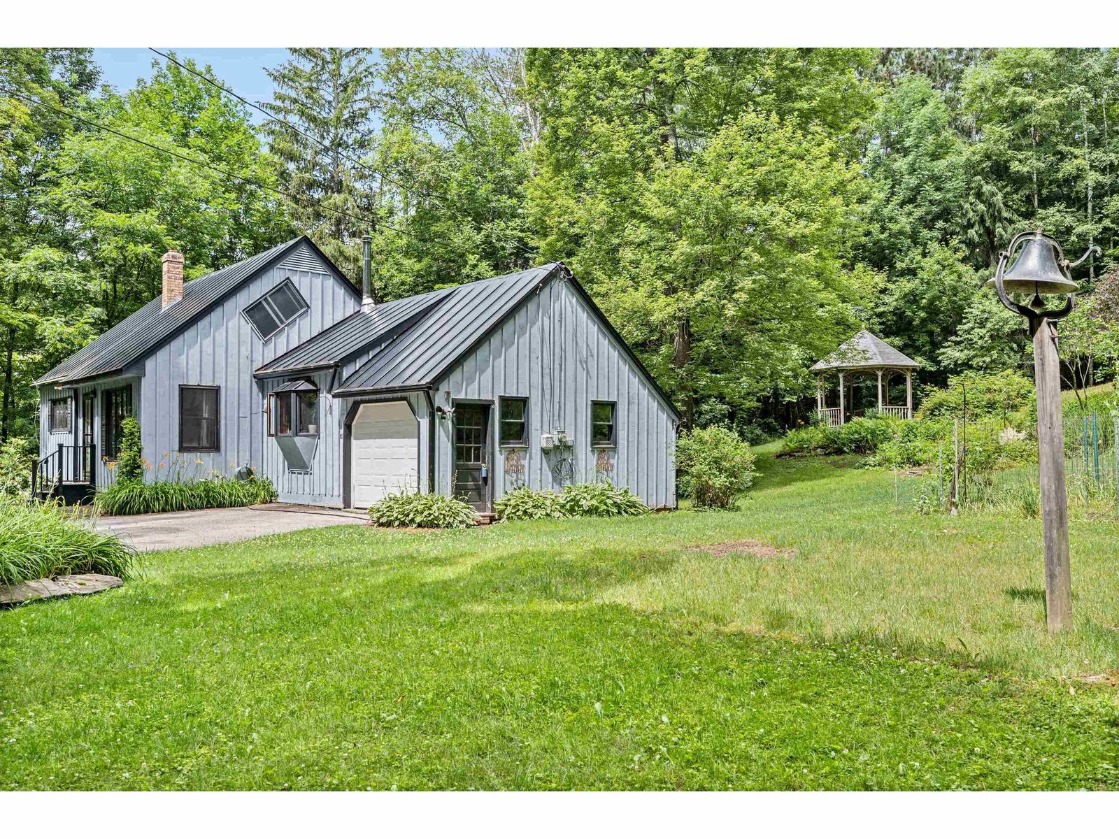 81 American Chestnut Way, Berlin