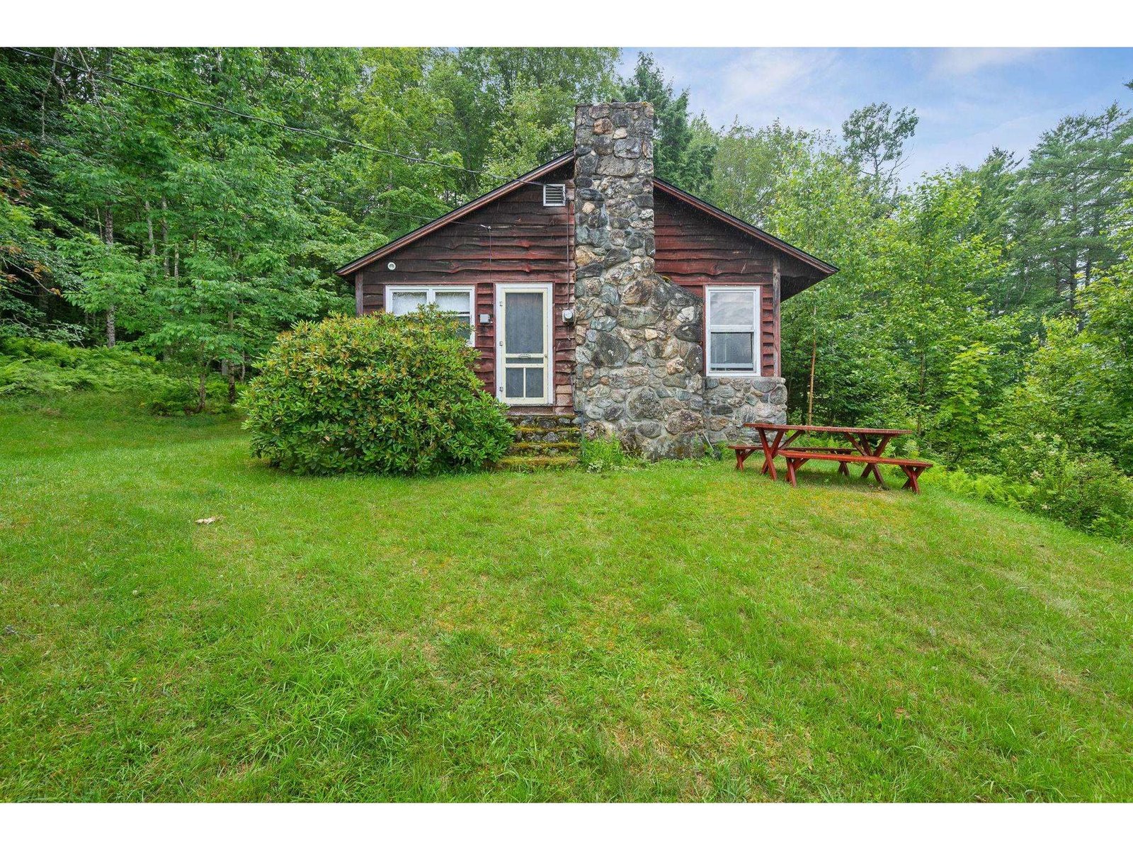 160 Gould Hill Road, Worcester