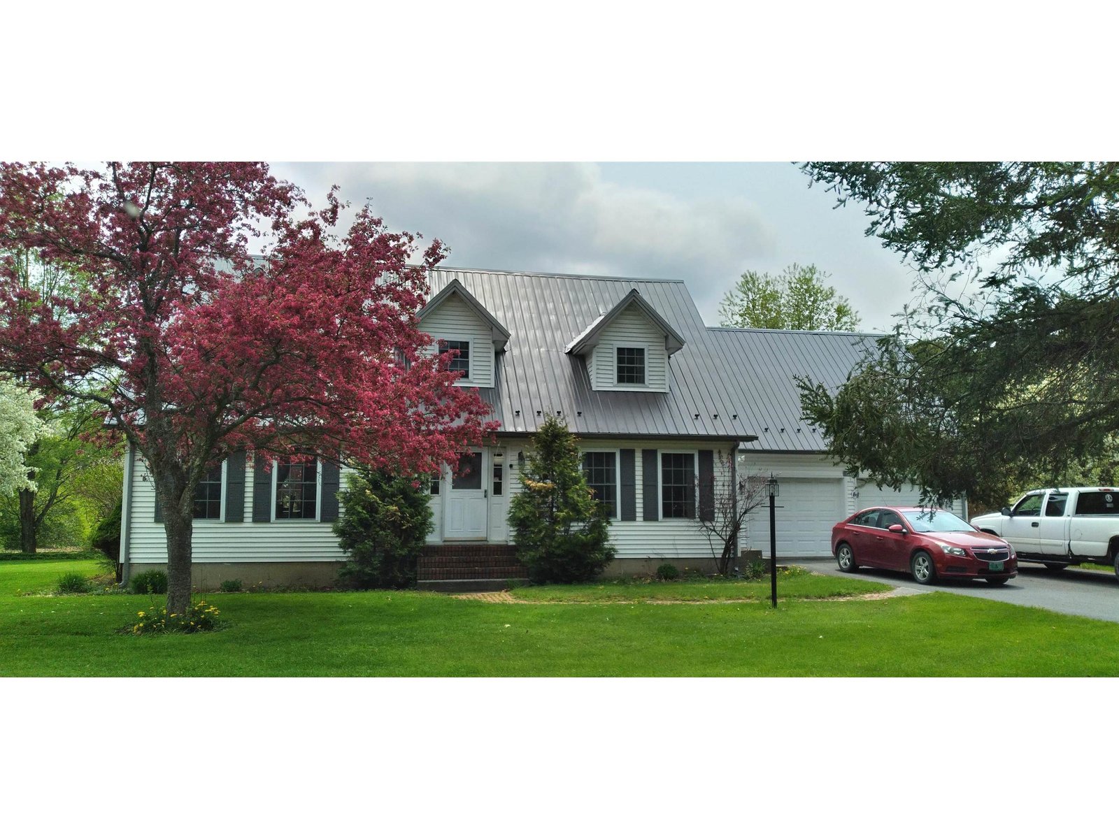 930 RTE 111, Derby