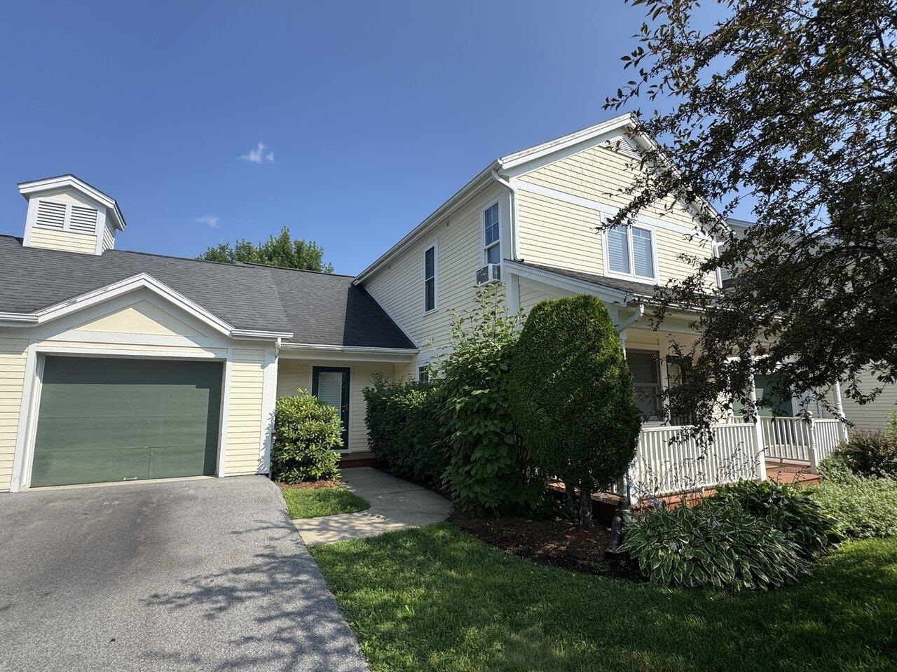 366 Commons Road, Williston