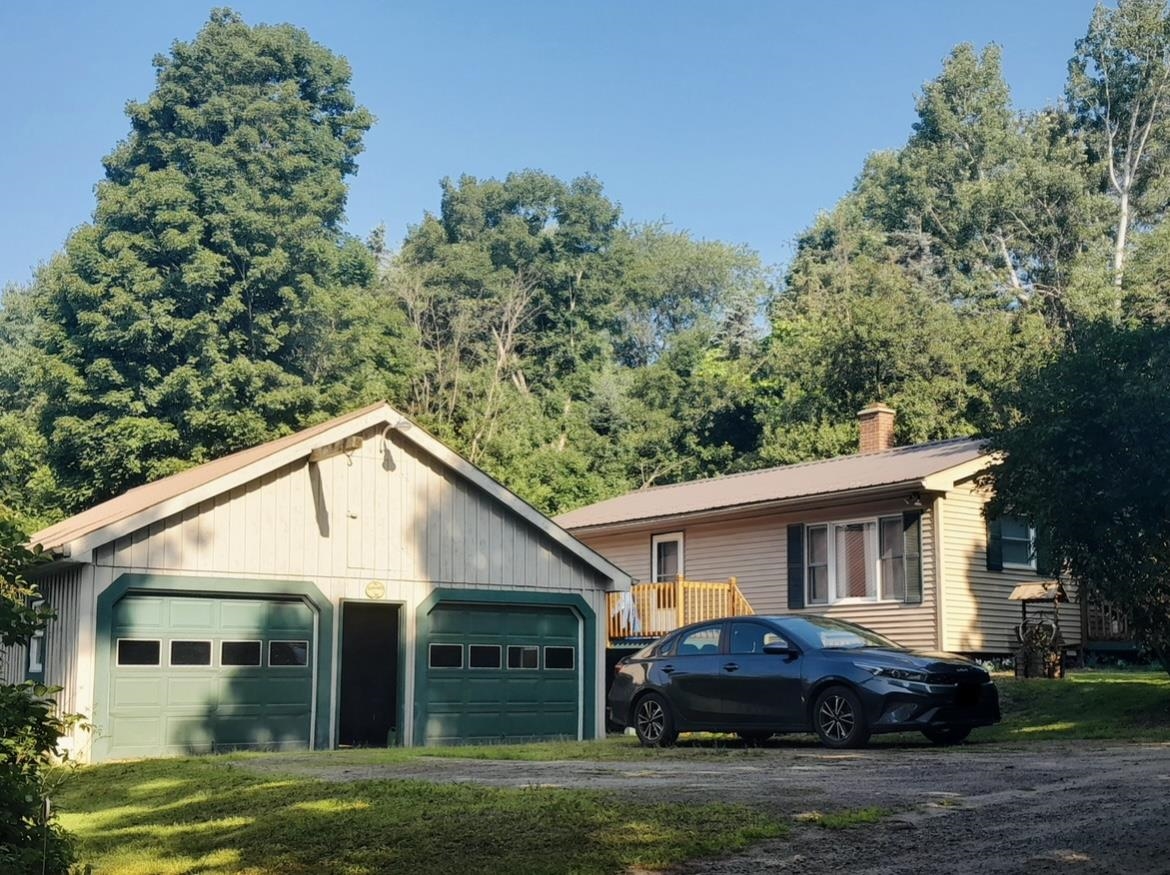 624 Breezy Hill Road, Barton