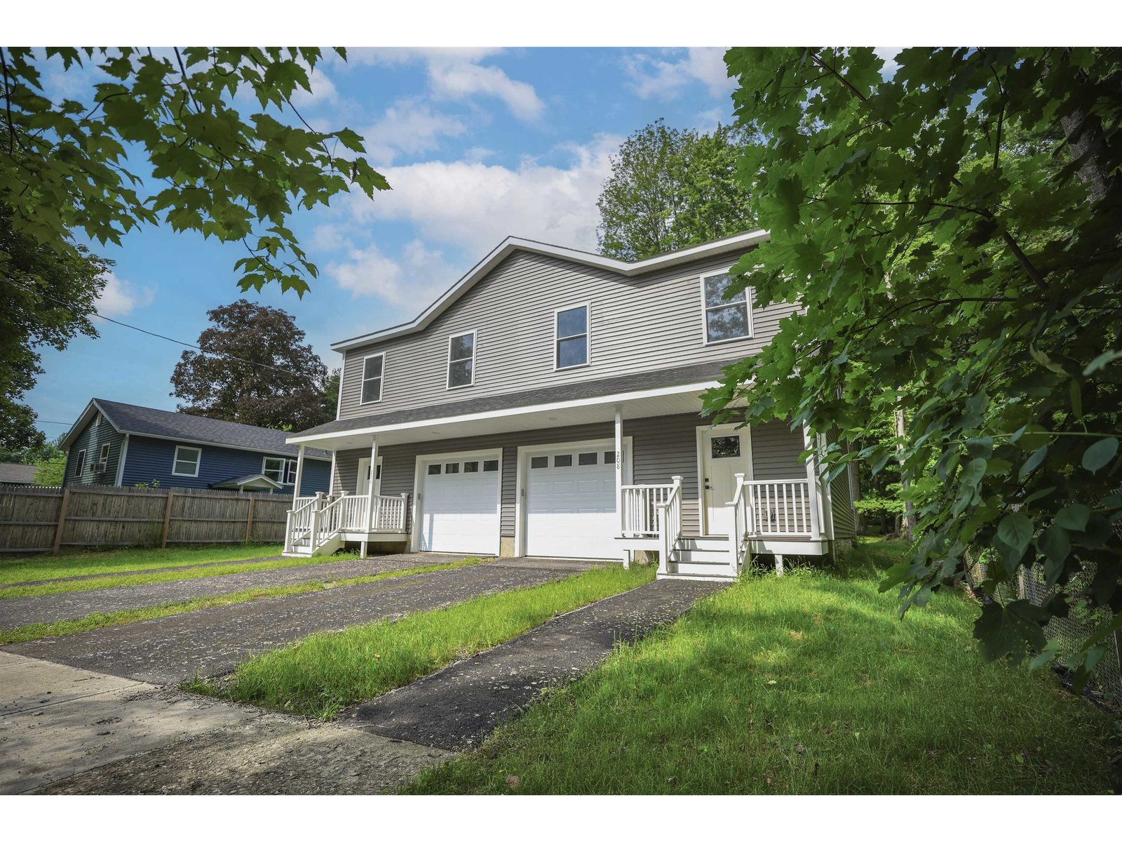 206 Dale Road, Burlington