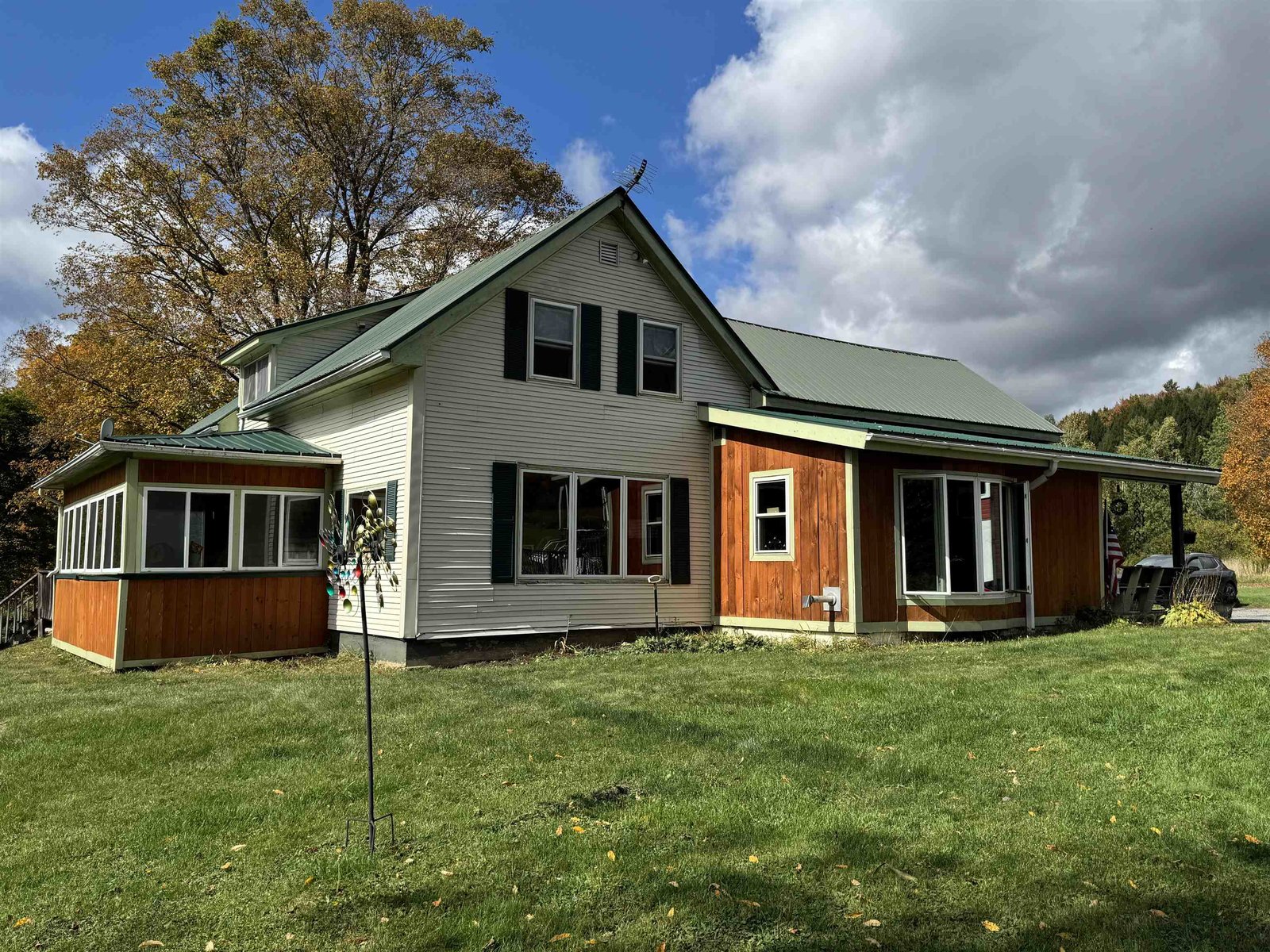 88 Gillen Avenue, Johnson