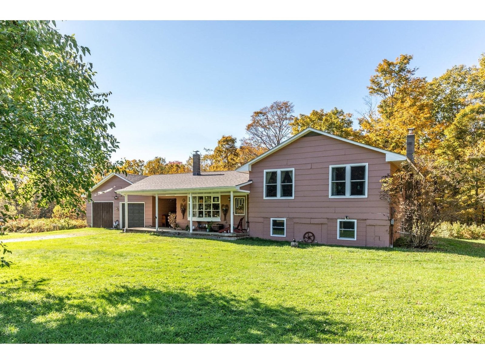1421 Shaw Mansion Road, Waterbury