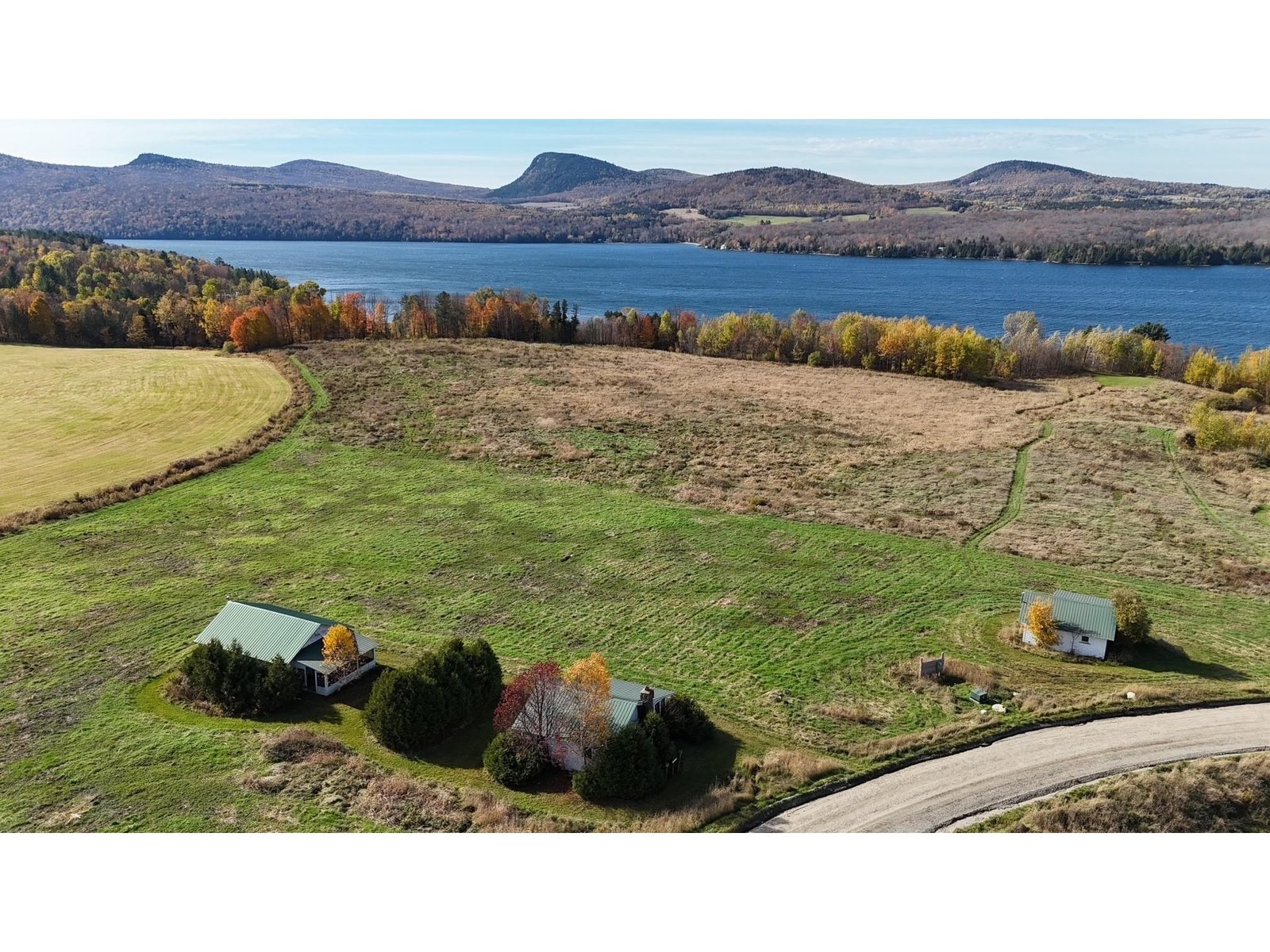178, 210 Lacross Lane, Westmore