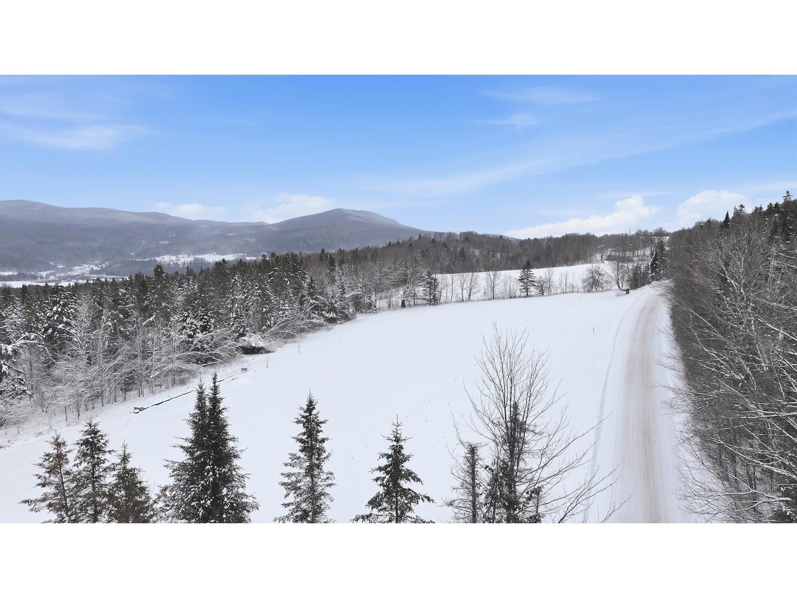 1090 Center Road, Albany