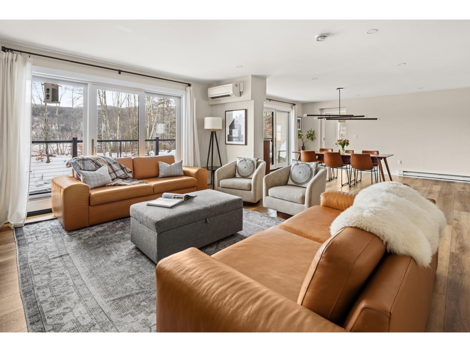 2366 Mountain Road, Stowe