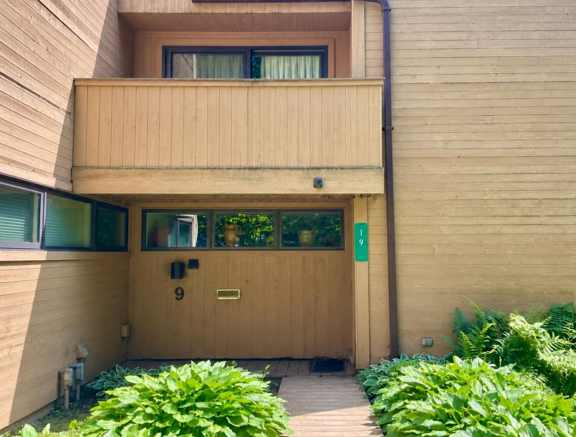 19 Timberline Drive, Warren
