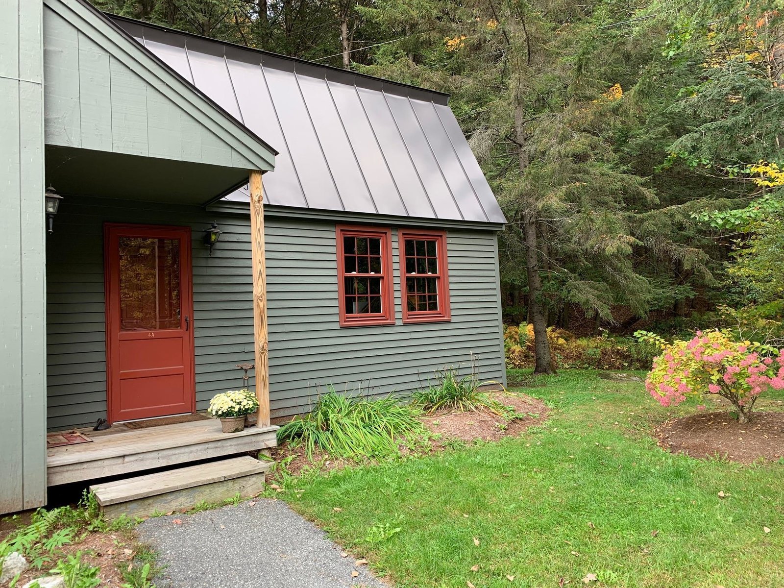 574 Willard Road, Hartford
