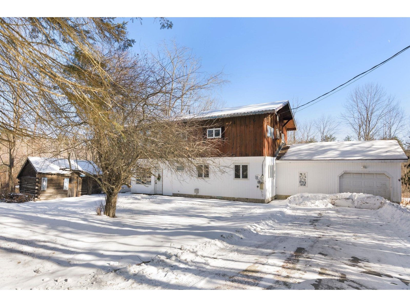 2404 Tarbell Hill Road, Cavendish