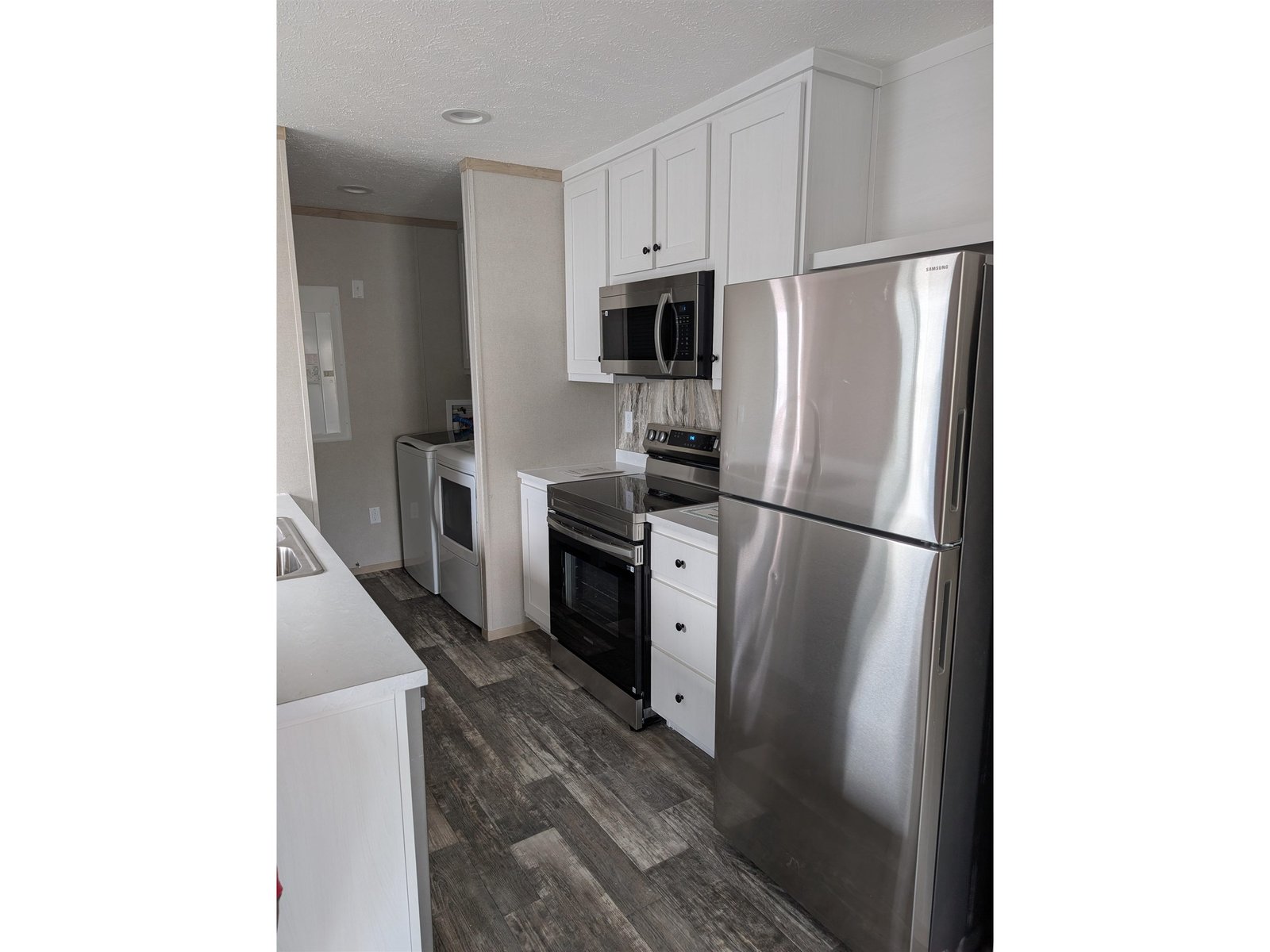 8 Avenue A, Burlington