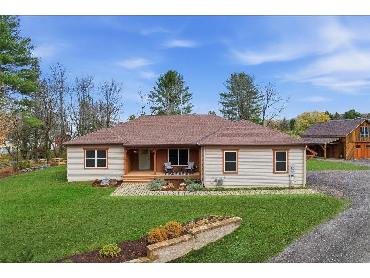 55-57 Lefebvre Lane, Williston