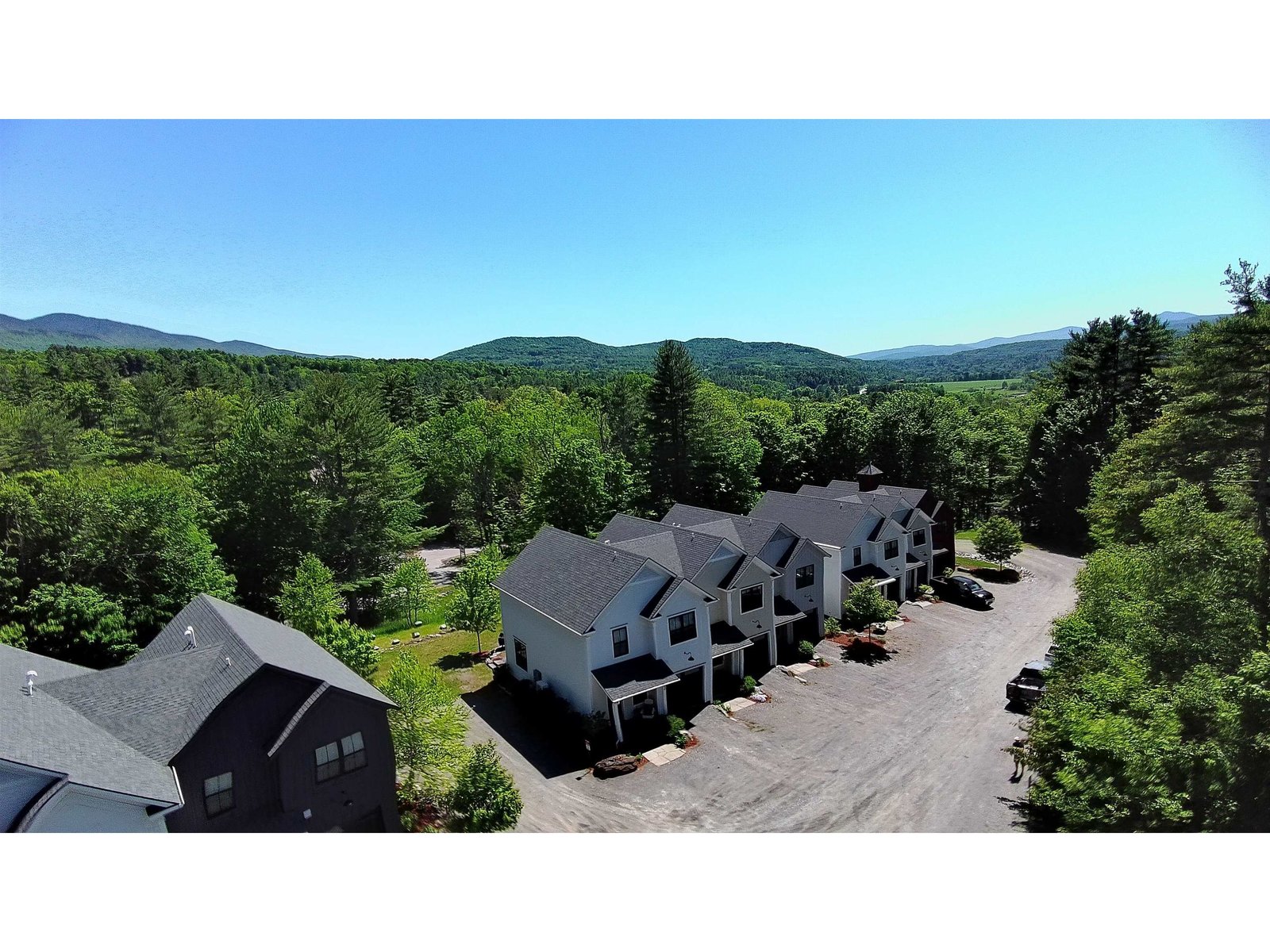 102 Hill Street, Stowe