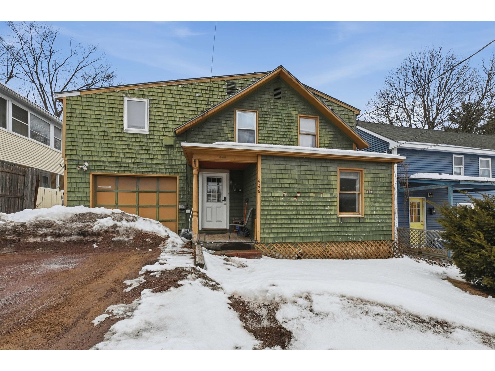 446 Colchester Avenue, Burlington