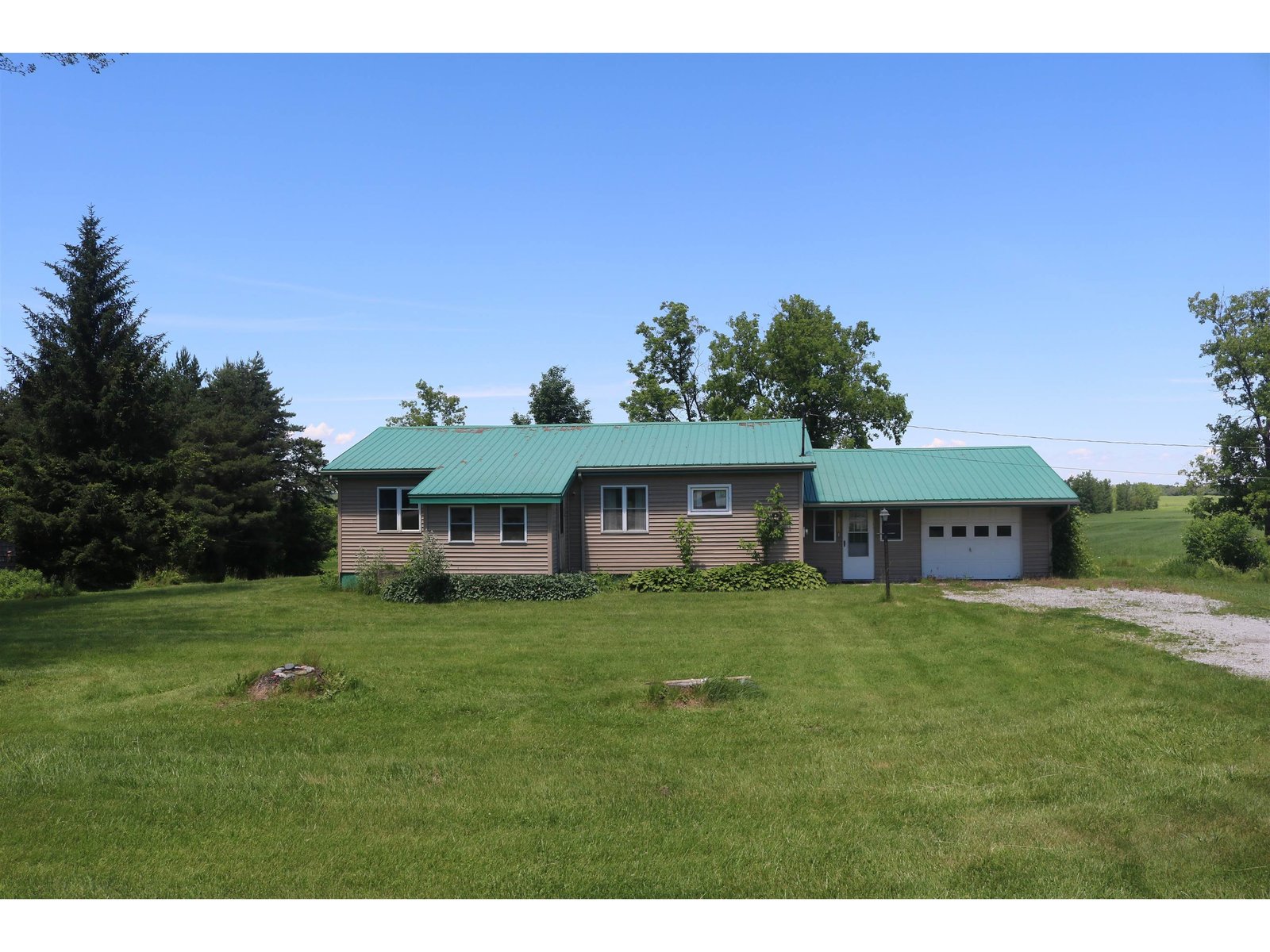 1125 Sheldon Road, St. Albans Town