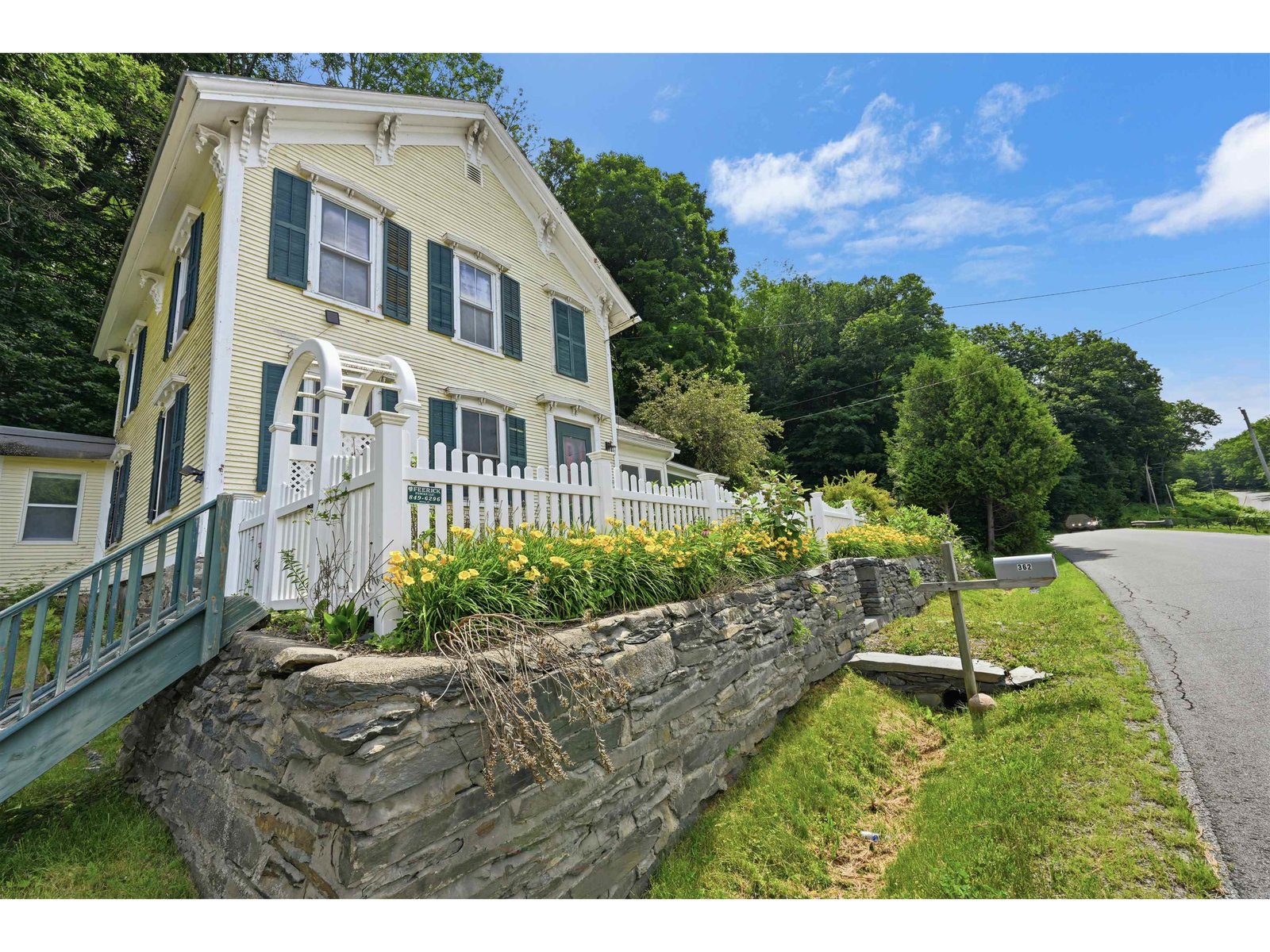 362 River Road, Fairfax