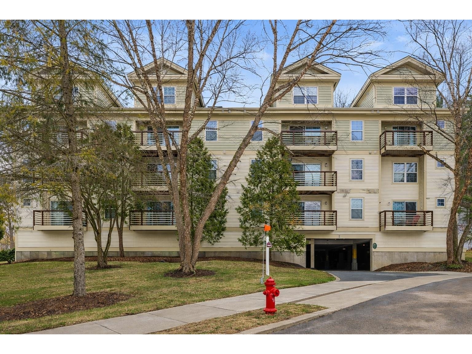 223 Hildred Drive, Burlington