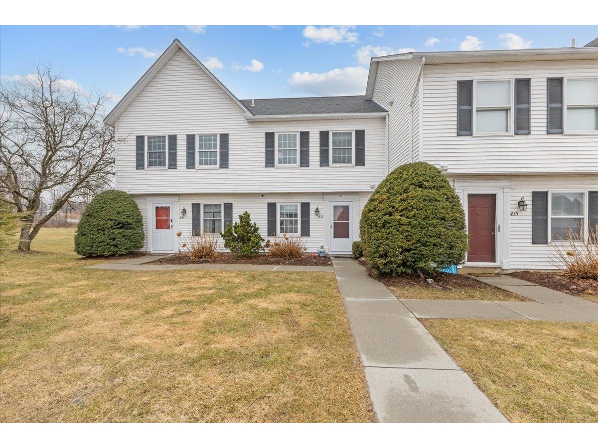 433 Westview Circle, Williston