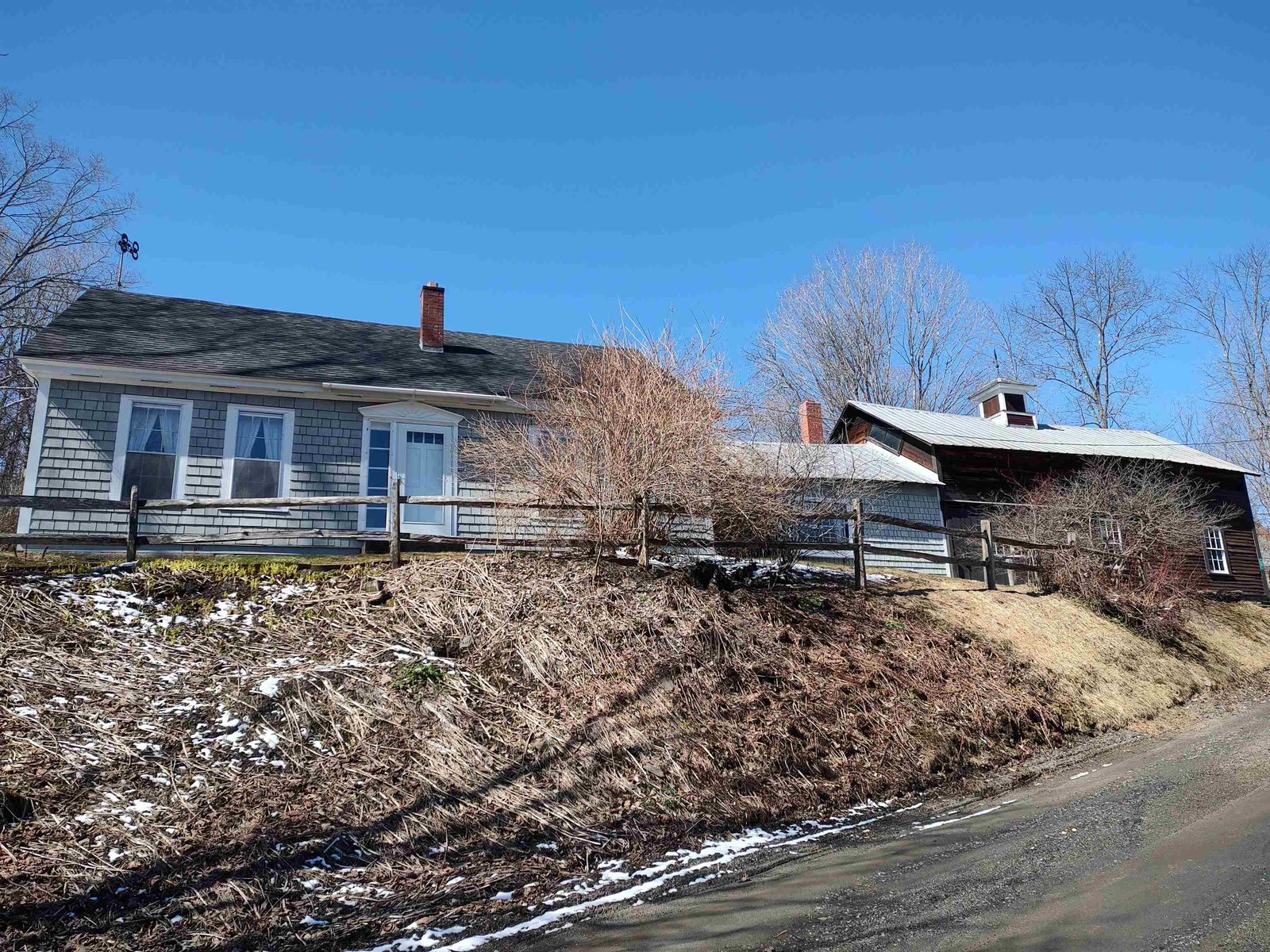 27 Sunset Lane, Brookfield