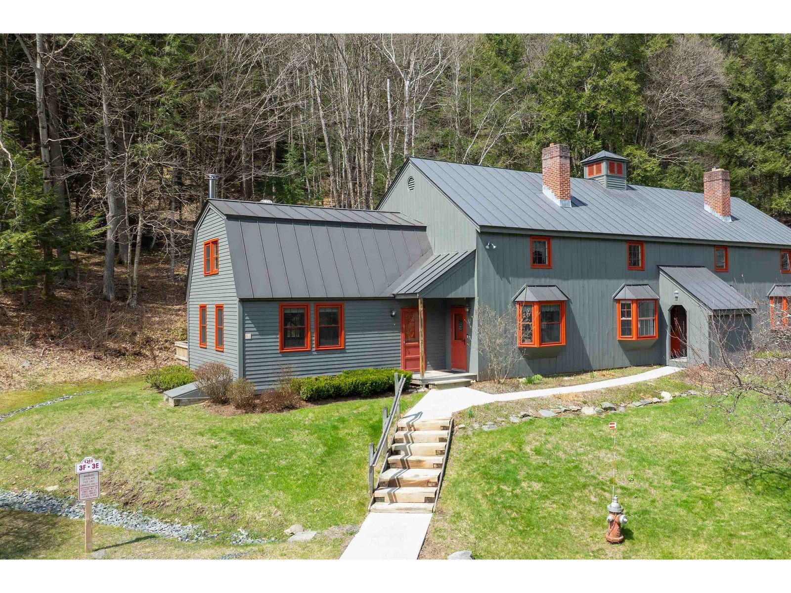 574 Willard Road, Hartford