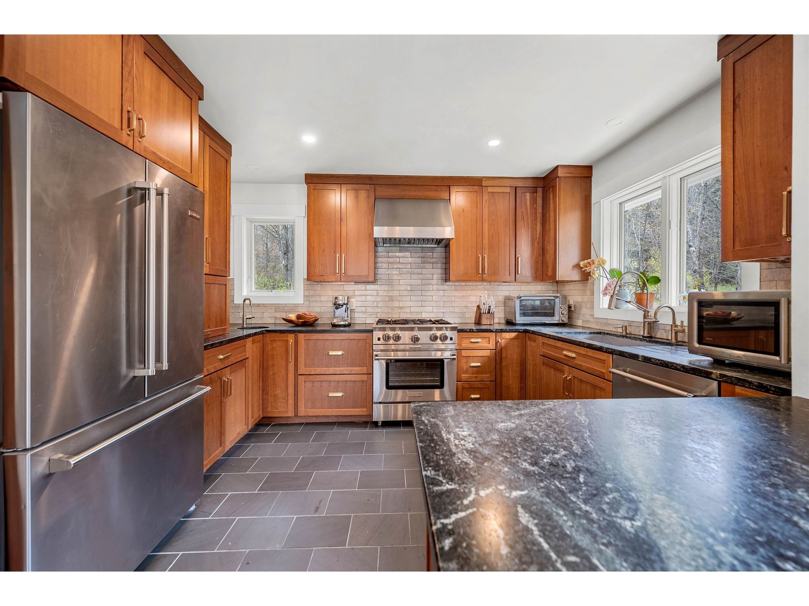 4232 Elmore Mountain Road, Elmore