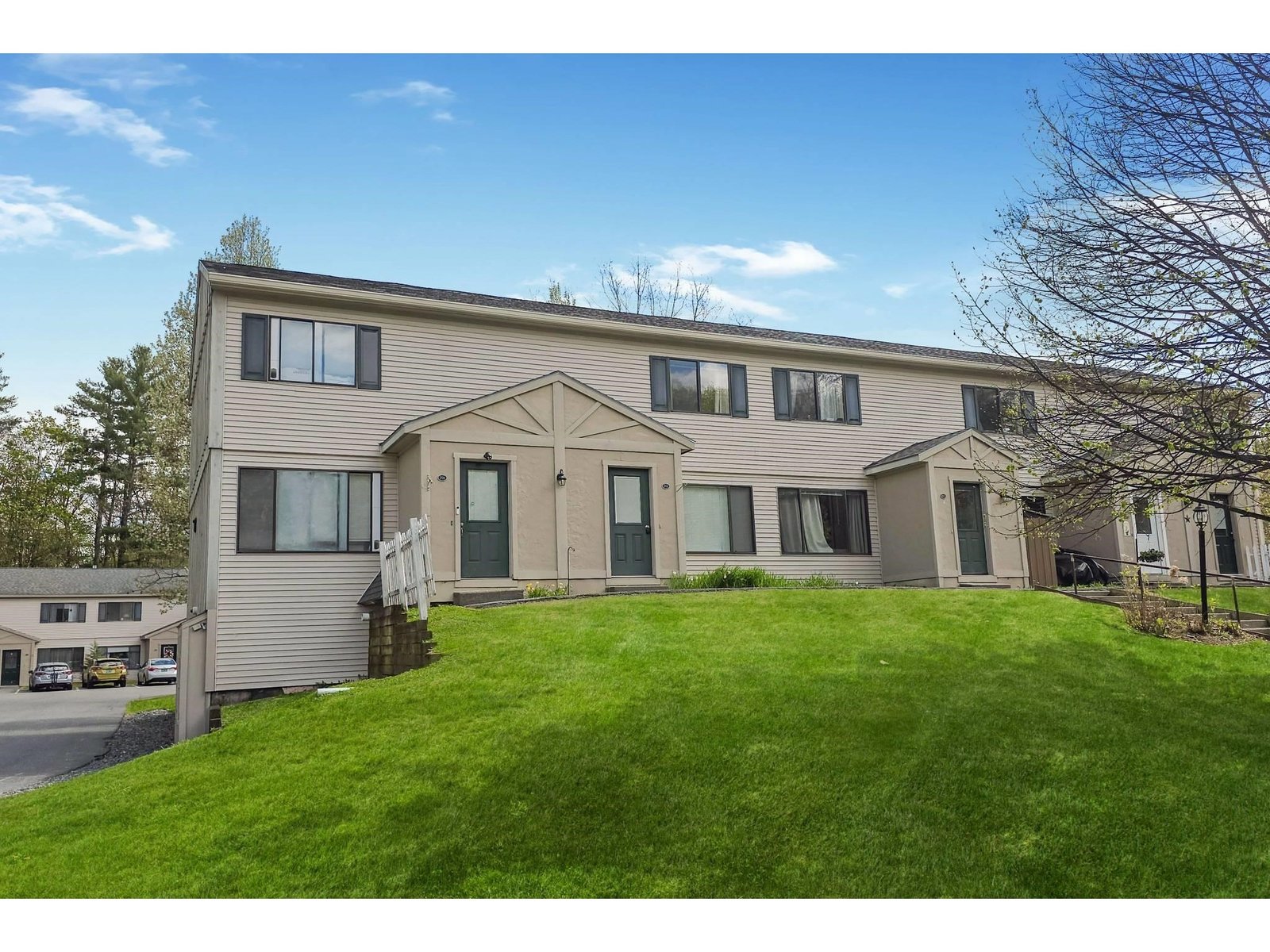 133 Colonial Drive, Hartford