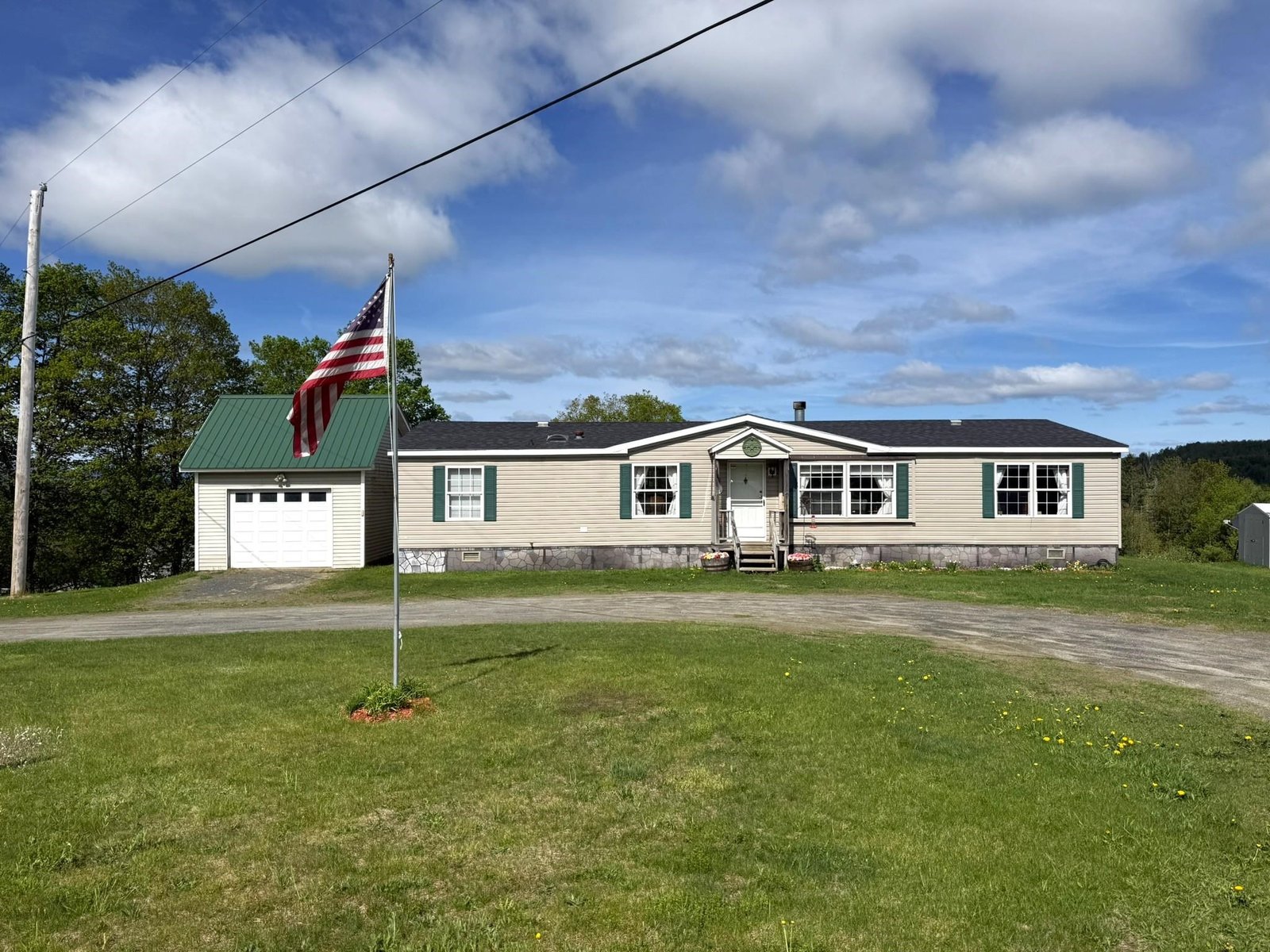119 Tousant Hill Road, Stannard