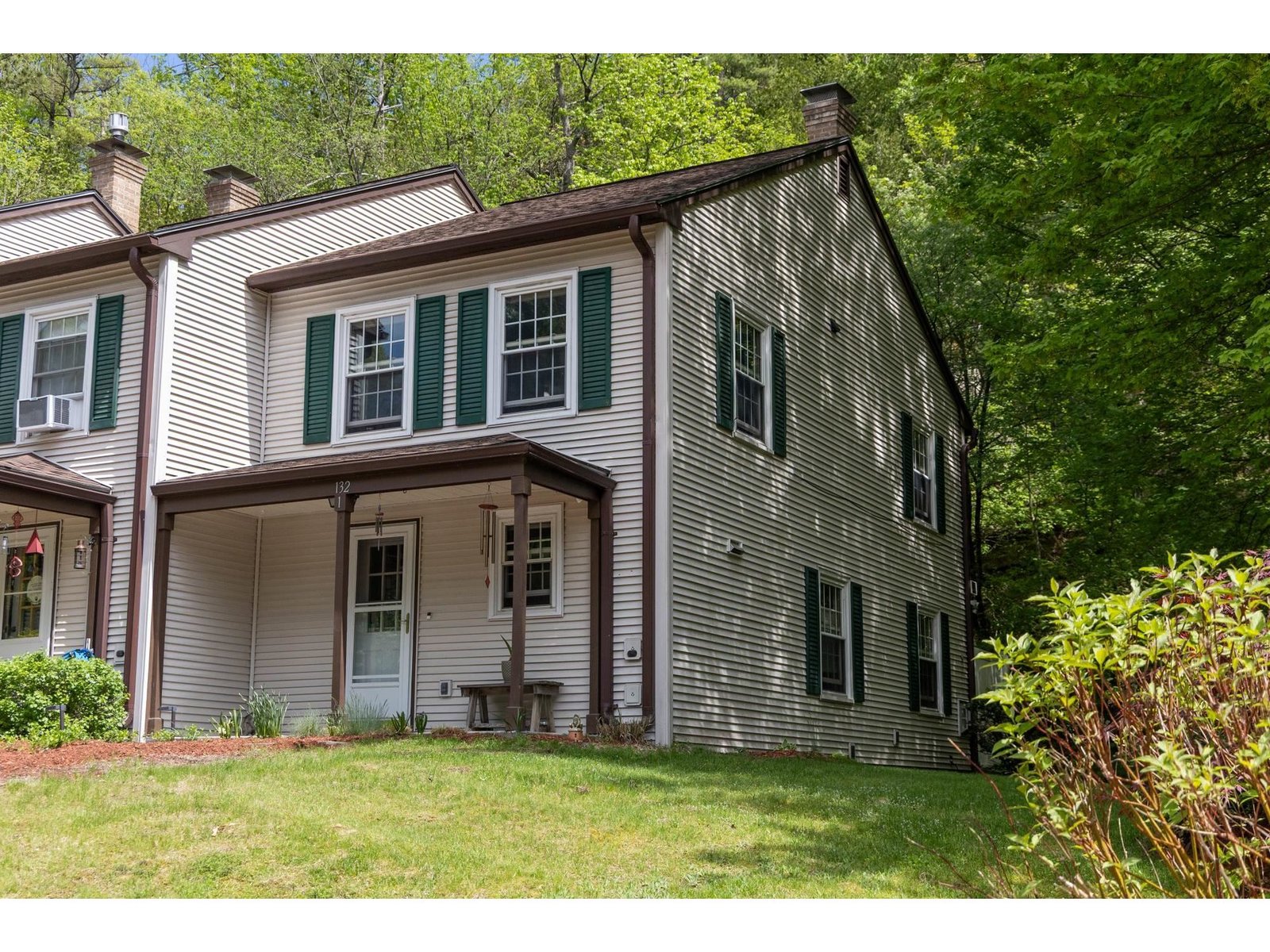 132 Whispering Pines, Colchester