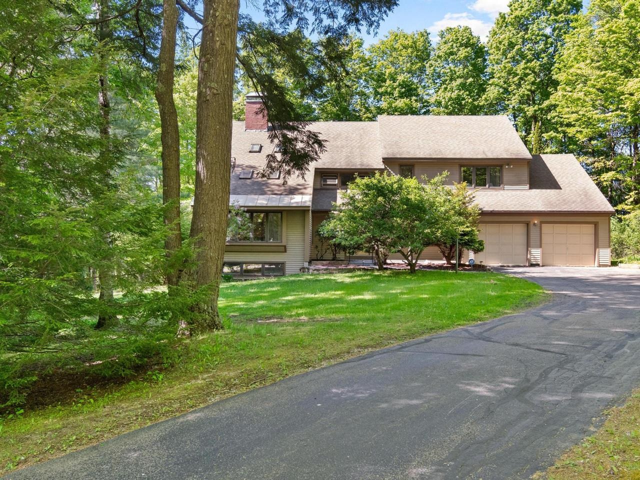 607 Beaver Creek Road, Shelburne