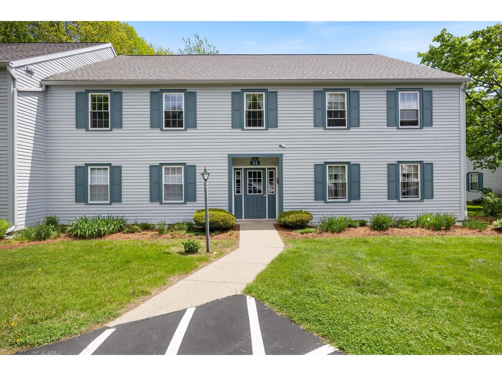 6 Twin Oaks Terrace, South Burlington