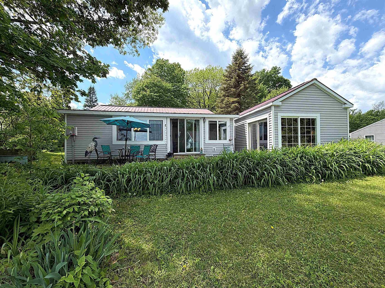 564 Mills Point Road, Colchester