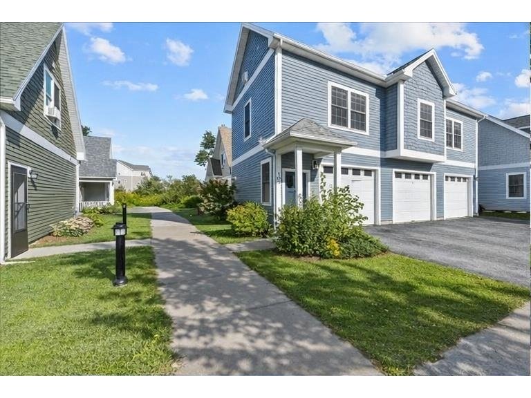103 Madison Drive, Williston