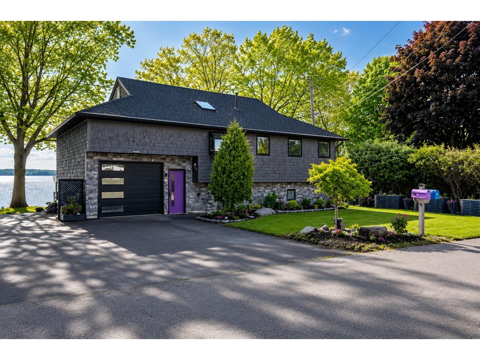 380 Lakewood Drive, Swanton