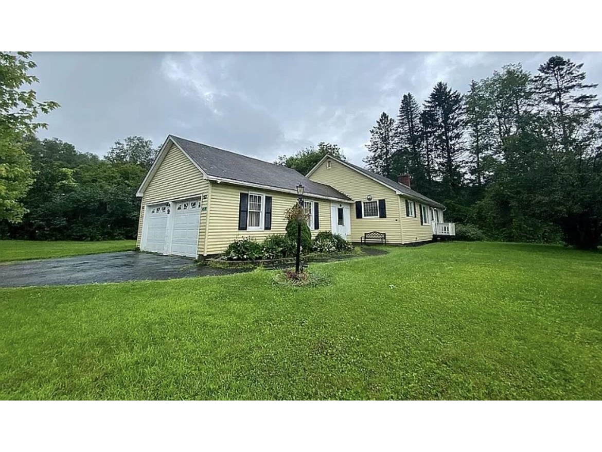 2 Morin Road, Barre Town